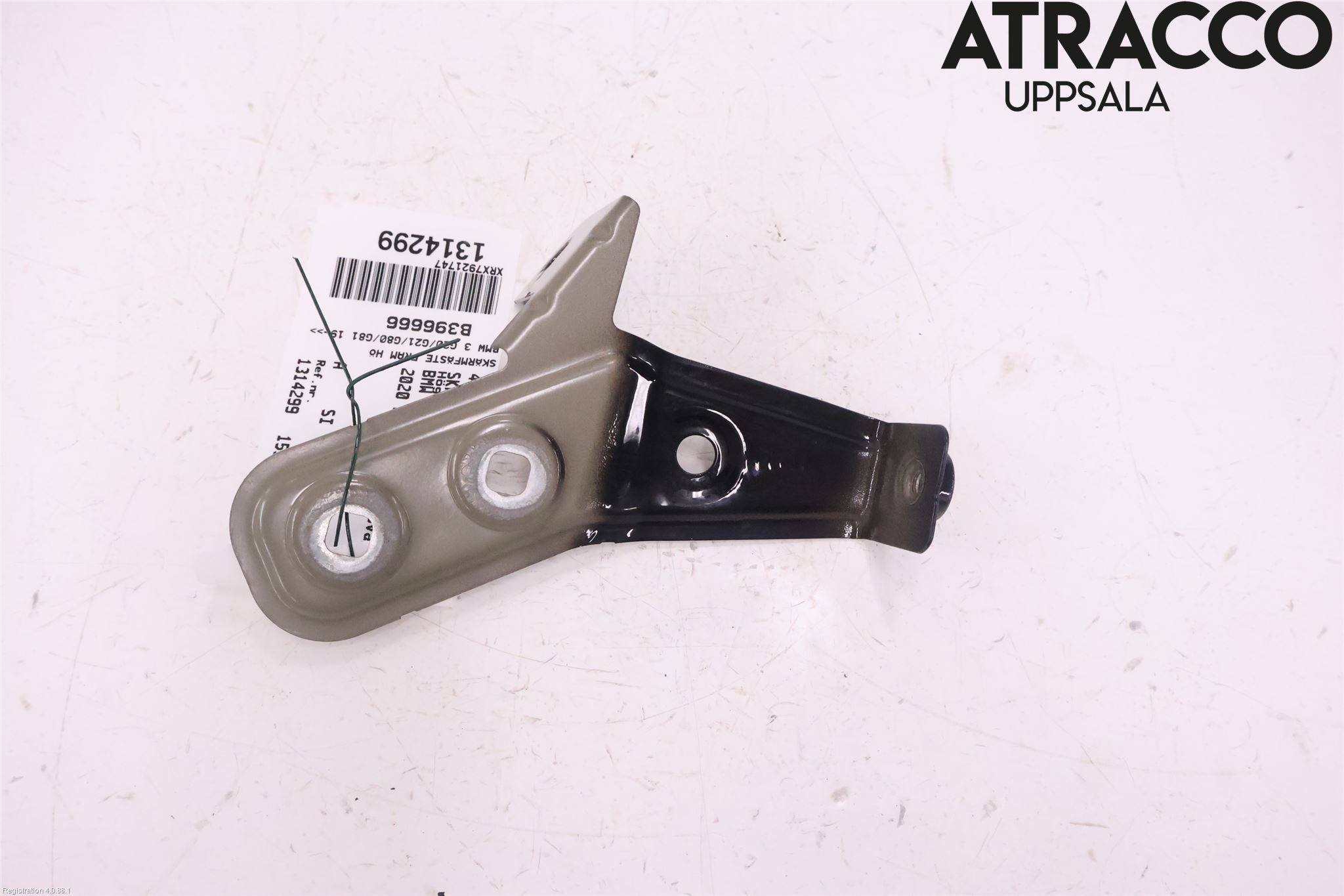 BMW 3 G20/G21/G80/G81 19- Skärmfäste Fram Hö