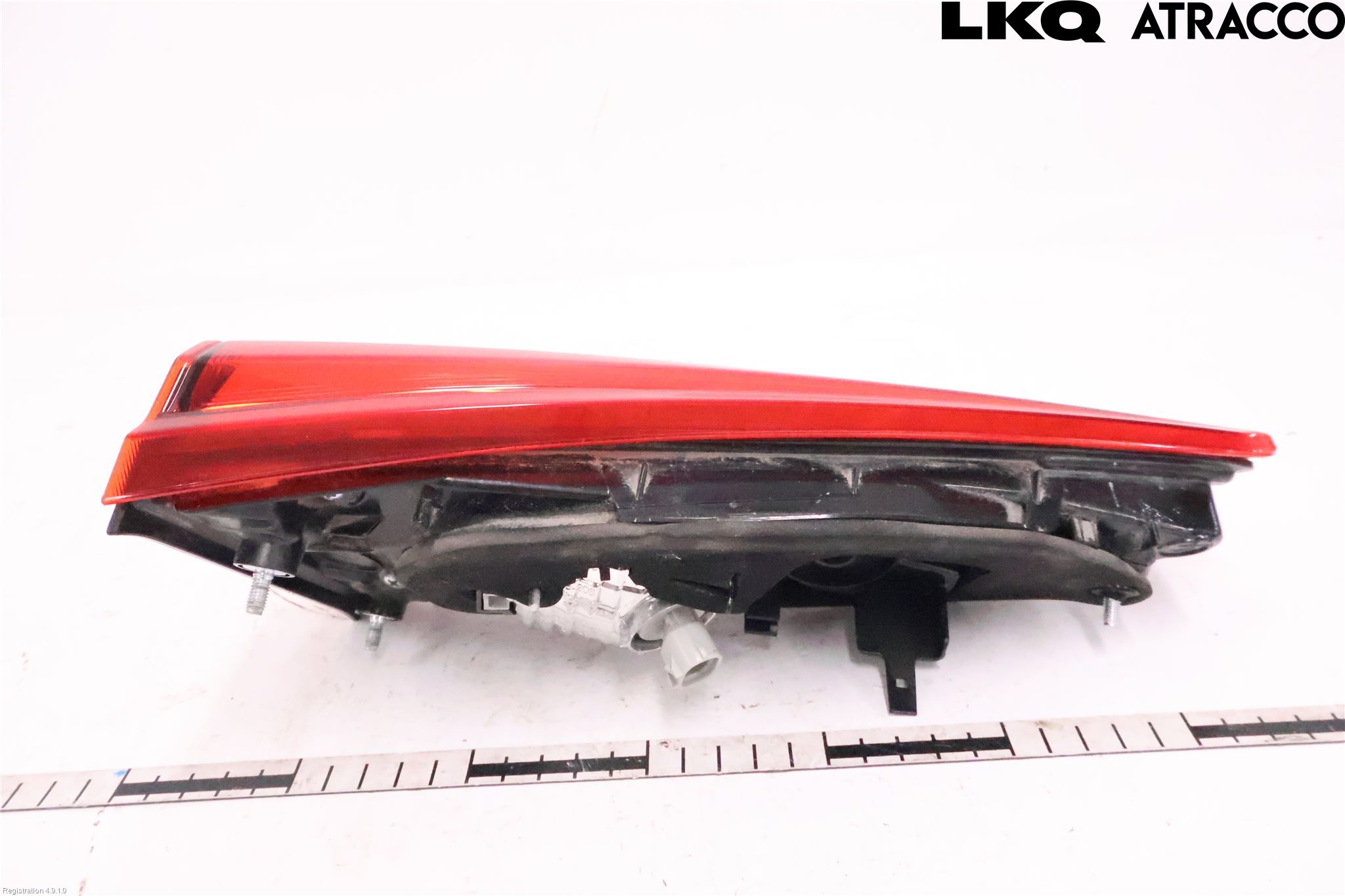 Toyota YARIS XP130 15-20 Bakljus Lucka Hö