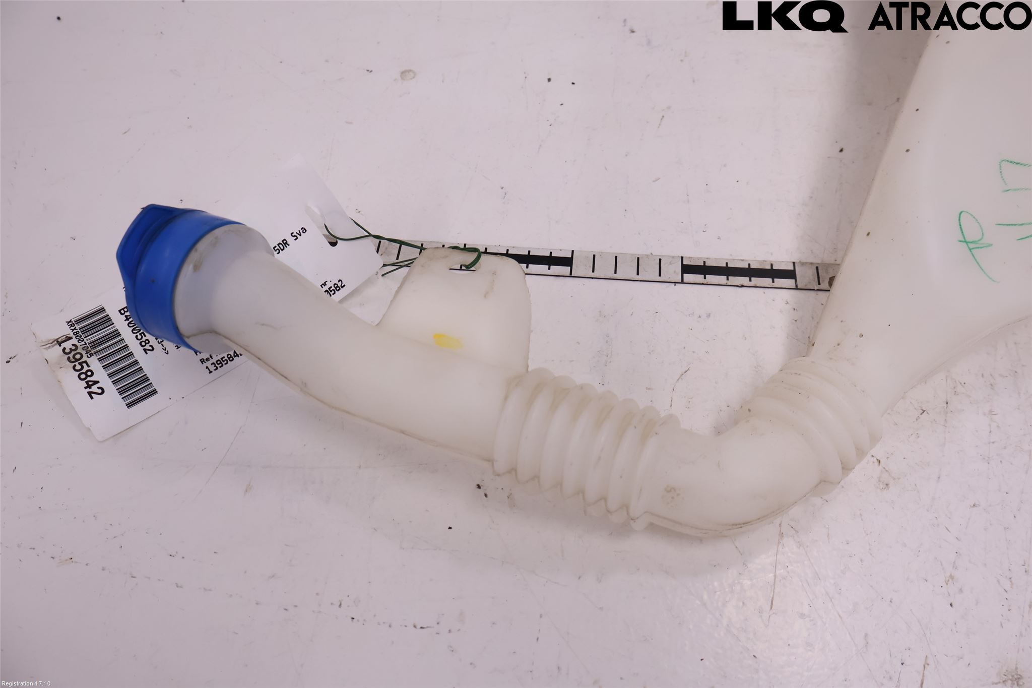 Tesla MODEL S 13- Spolartank Vindruta