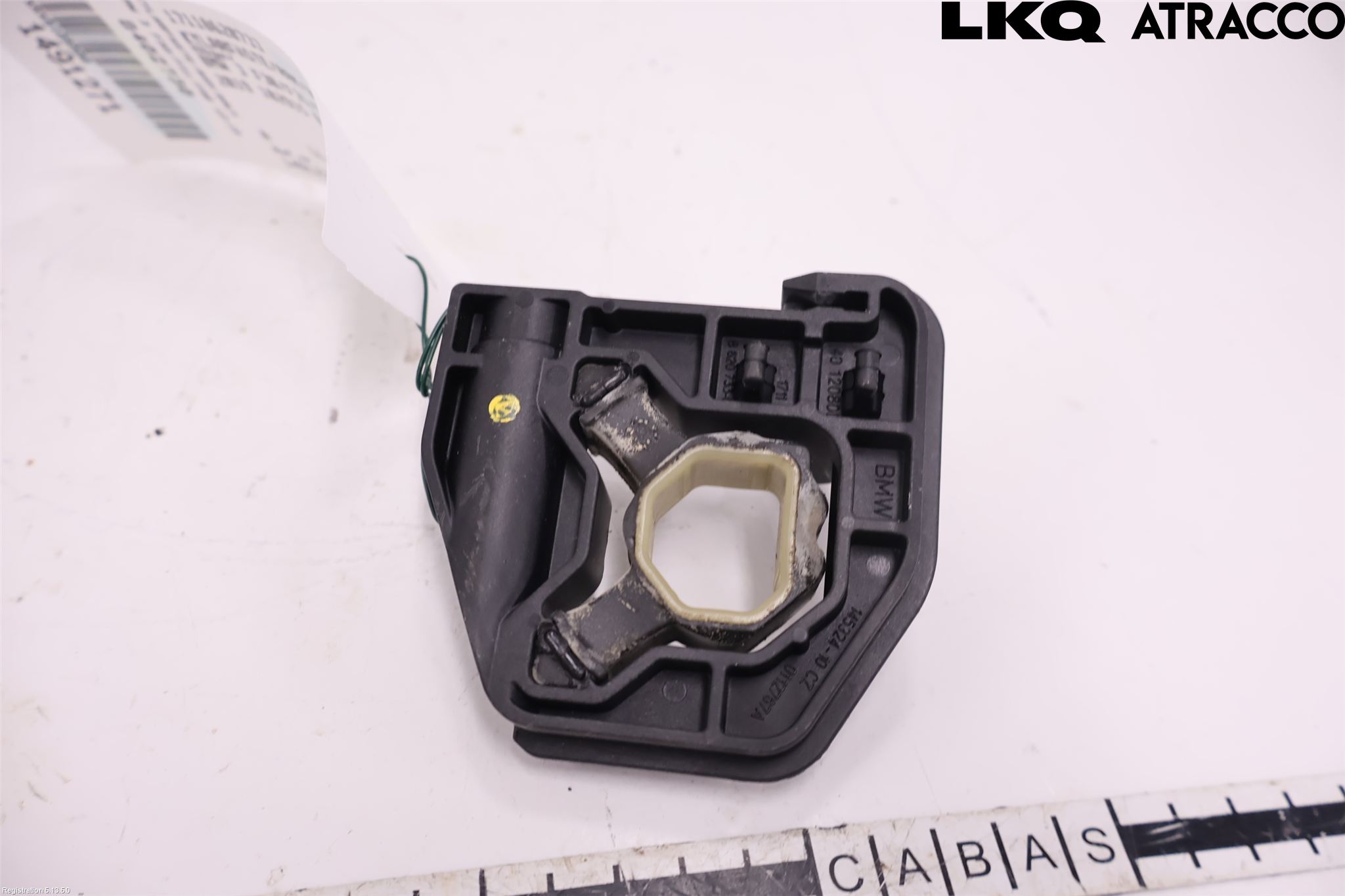 BMW 3 F30/F31/F80 12-19 Kylarfäste-Ram-Balk