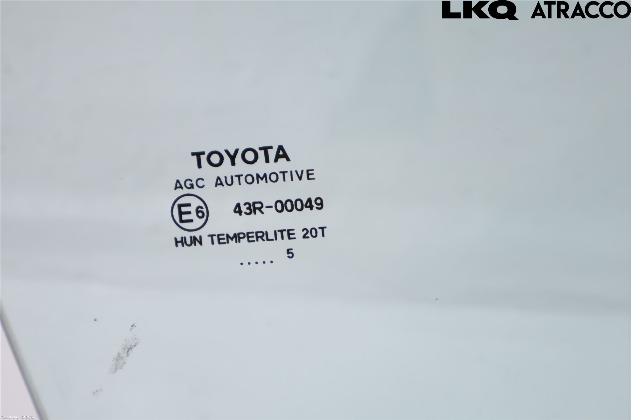 Toyota YARIS CROSS XP21 21- Dörruta Fram Höger