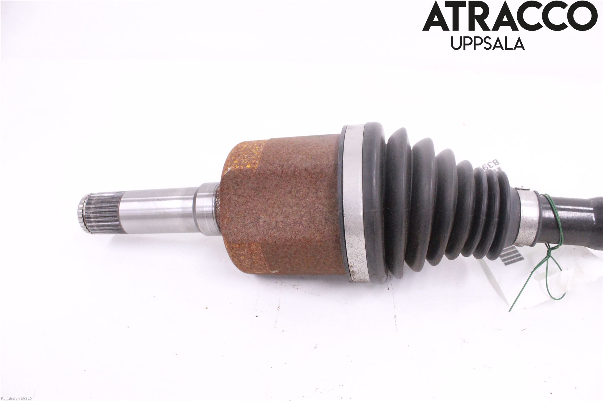 MG ZS EV 20- Drivaxel Fram Höger