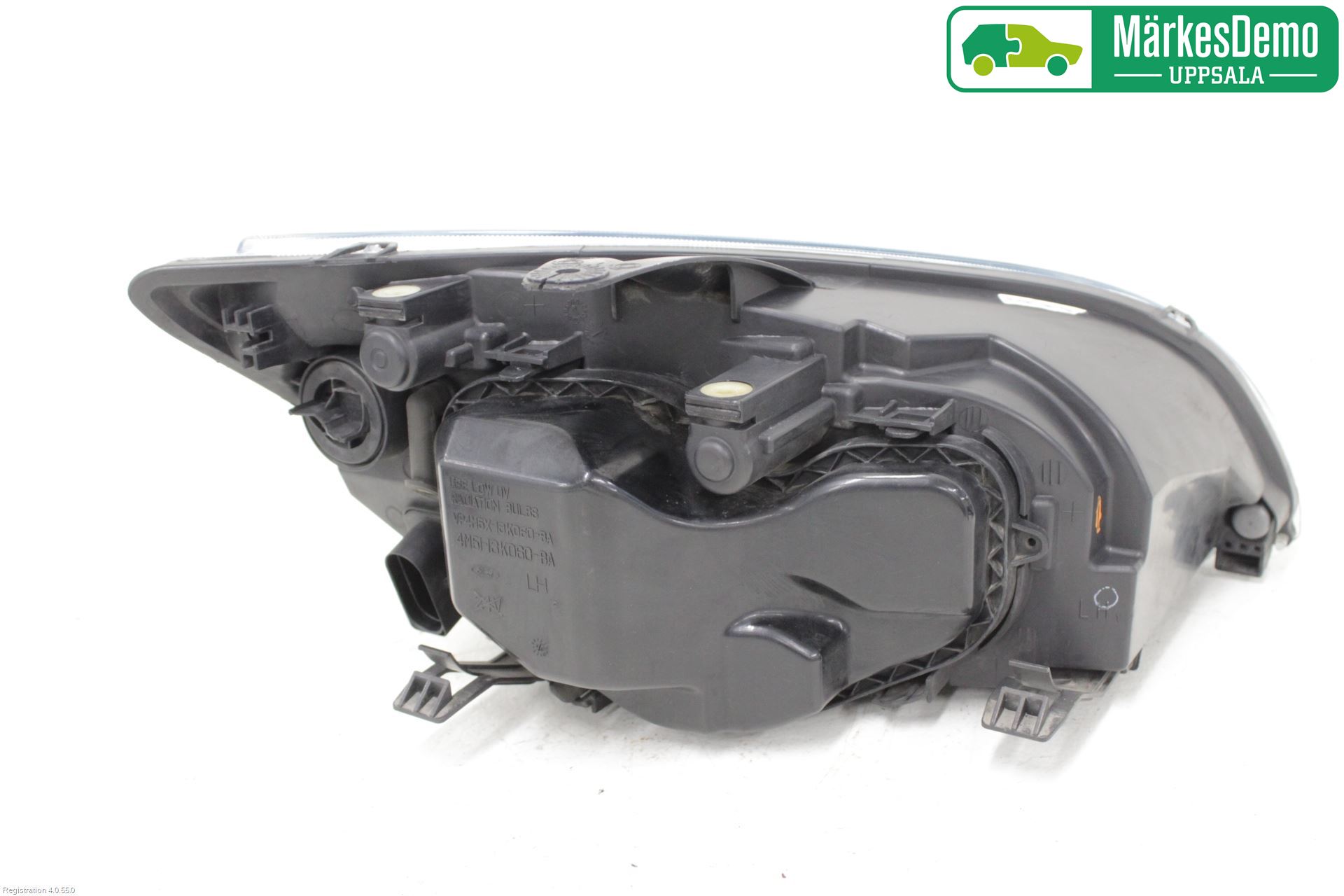 Ford FOCUS     04-07 Strålkastare Vänster