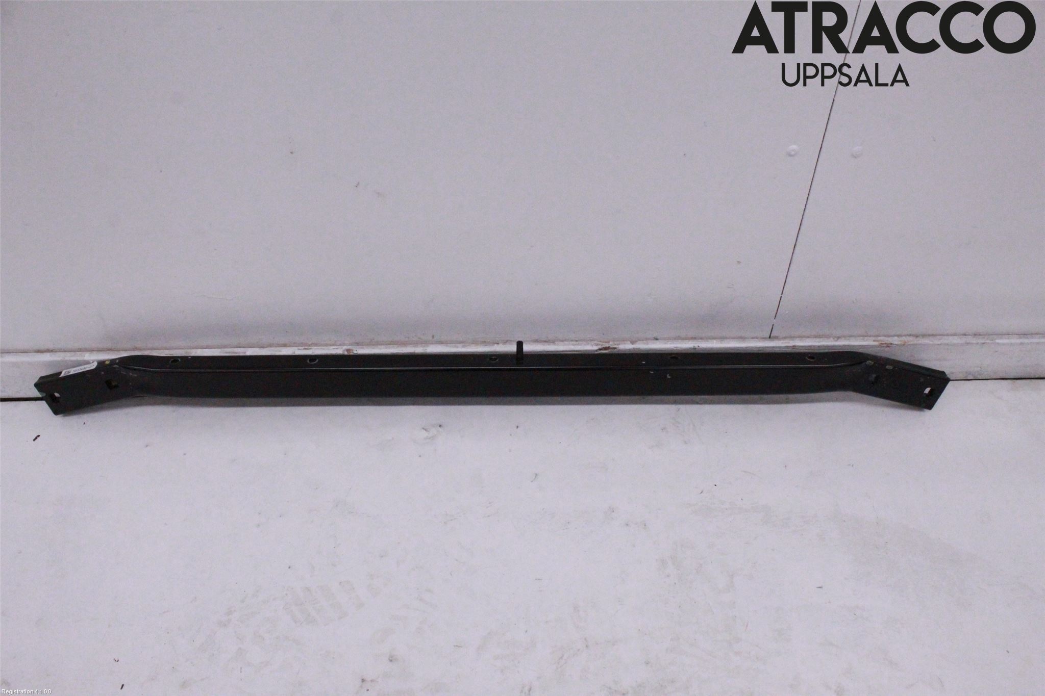 BMW 5 F10/F11/F18 09-17 Front Huvlåsplåt-Balk