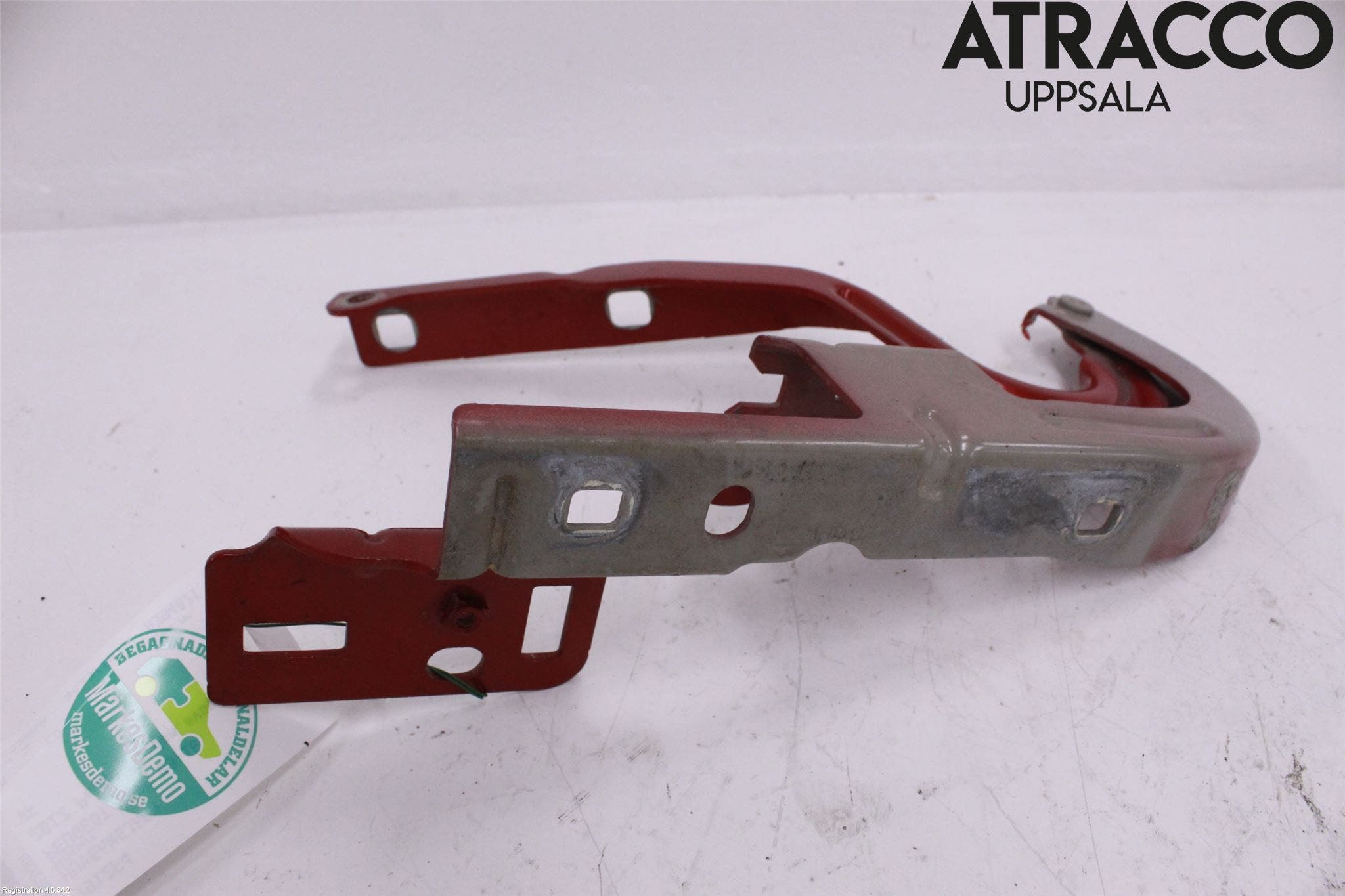 Peugeot 3008 09-16 Huvgångjärn