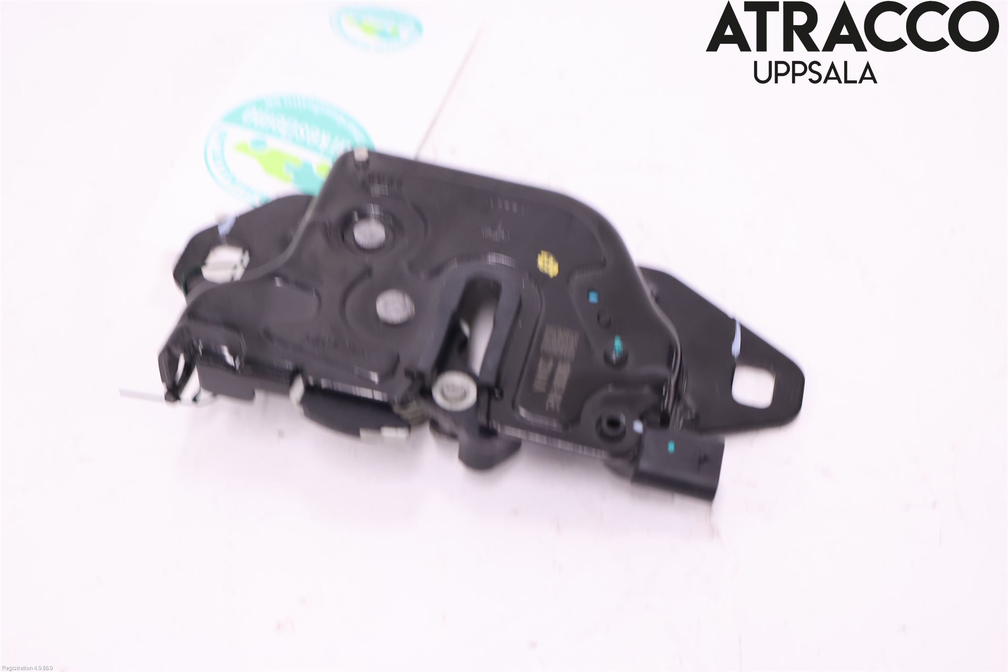 Tesla MODEL 3 17- Huvlås