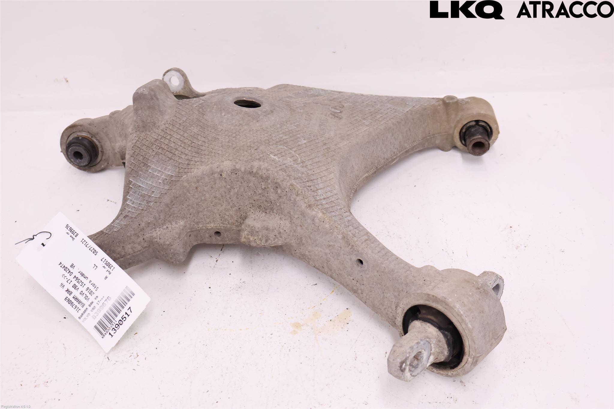 Volvo V90 17->> Bärarm Bak Vänster