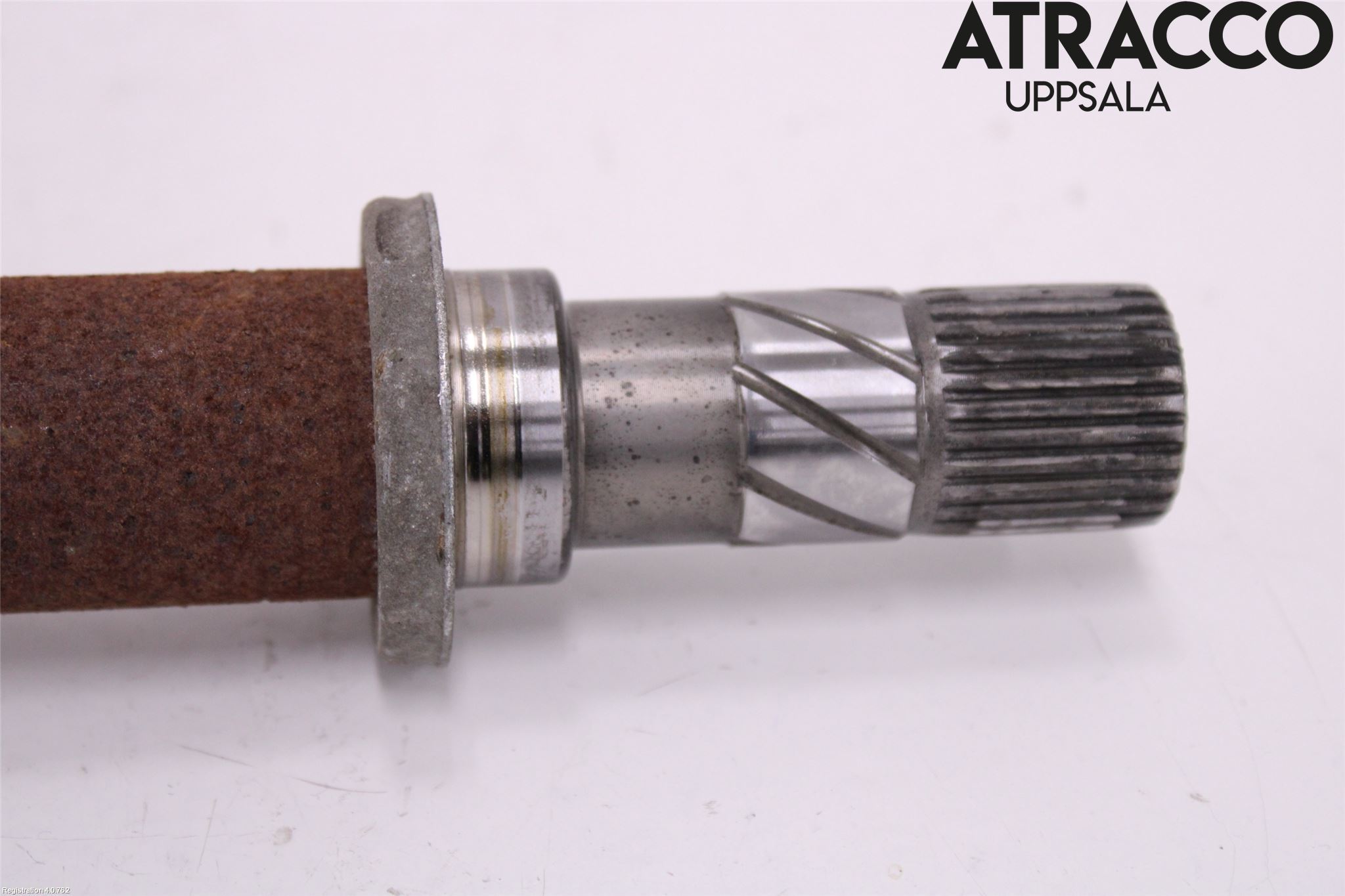 Renault CLIO III  09-12 Drivaxel Fram Höger