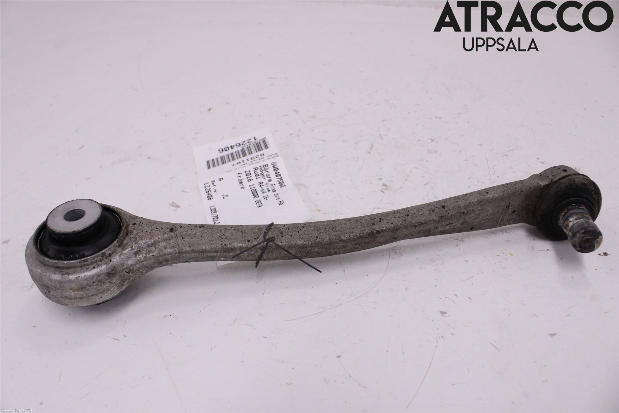 Audi A4/S4 B9 16-19 Bärarm Fram Övre Hö