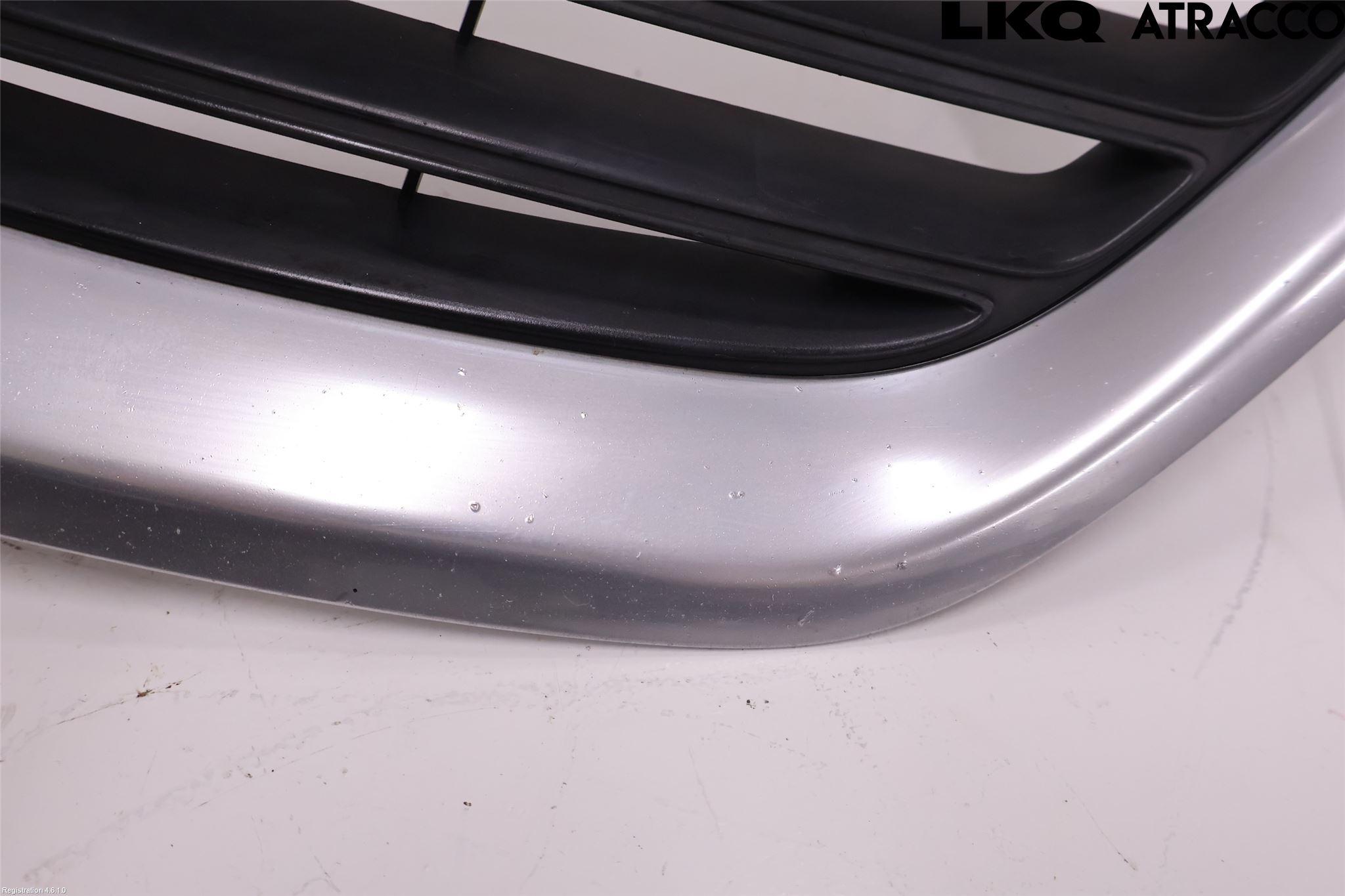 Saab 9-3 VER2/VER3 08-15 Grilldel Mitt