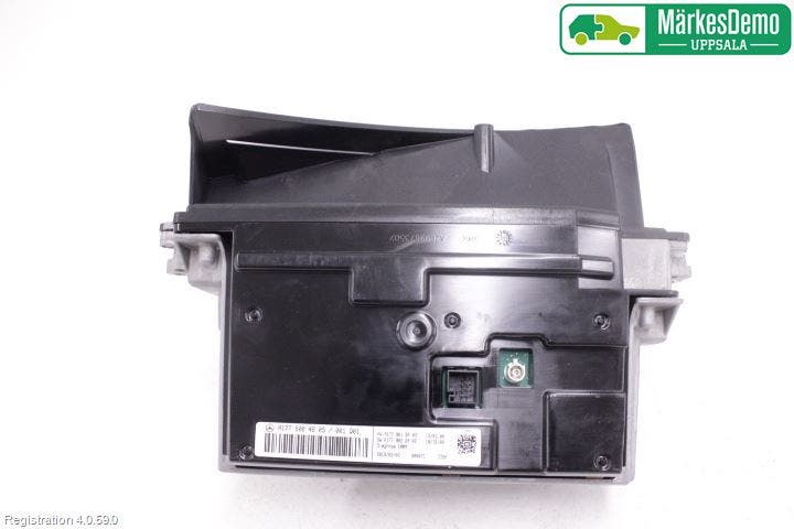 Mercedes-Benz MB A-KLASS (W177) 18- Bildskärm