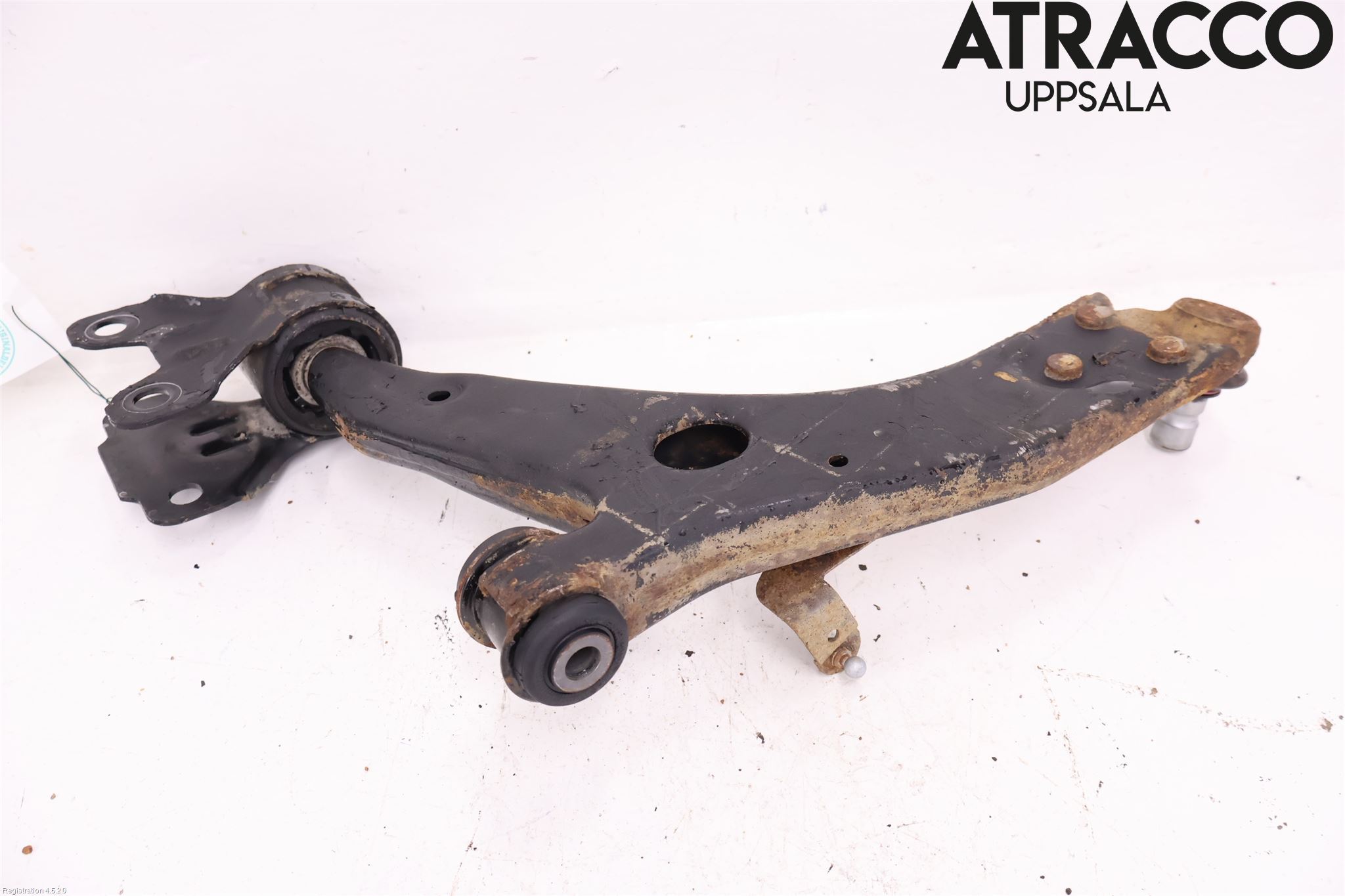 Volvo V40 12-19 Bärarm Fram Undre Hö