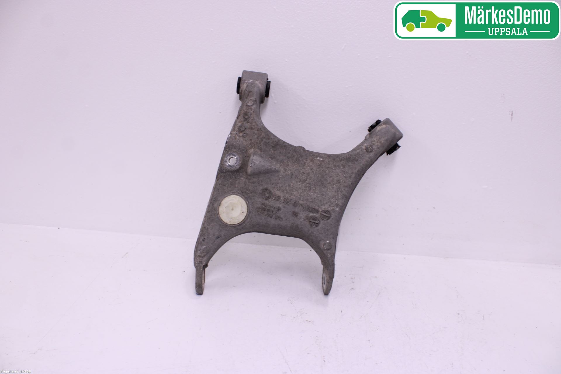 BMW 5 E60/61 Sed/Tou 02-10 Bärarm Bak Vänster