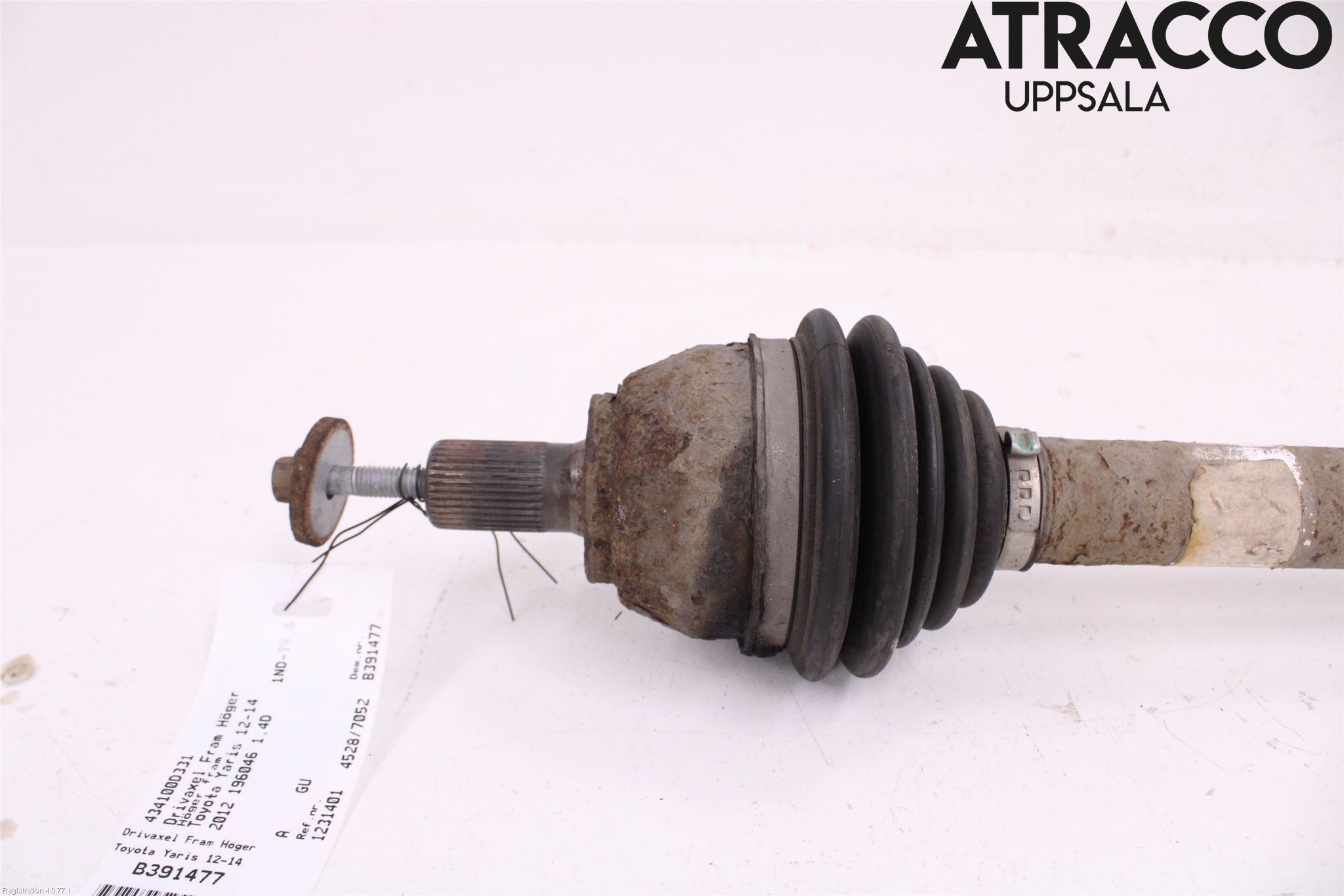 Toyota YARIS XP130 12-14 Drivaxel Fram Höger