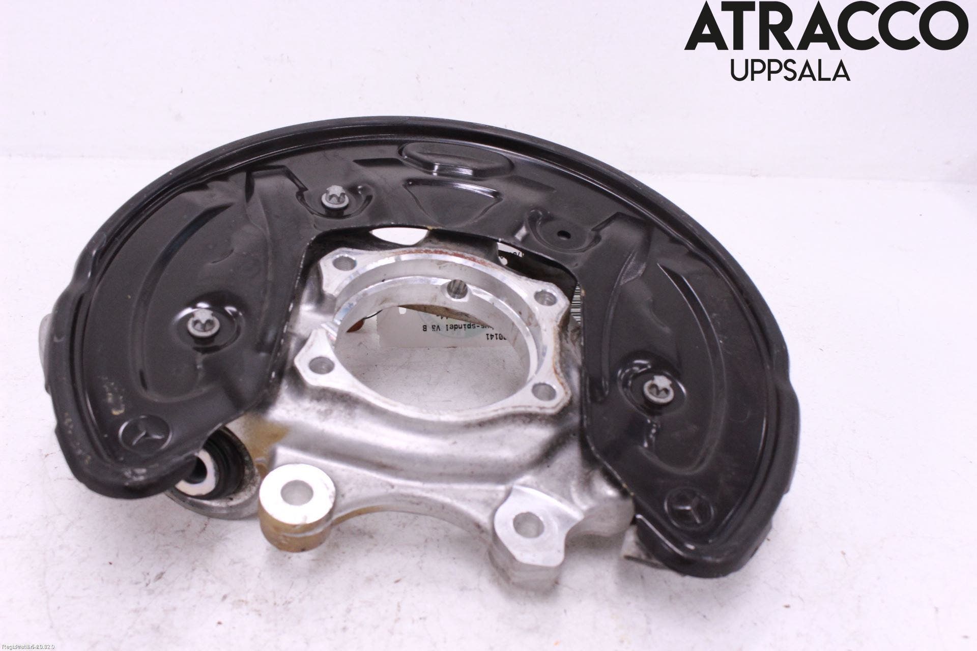 Mercedes-Benz MB C-KLASS (W205) 14-21 Hjullagerhus-Spindel Vä B