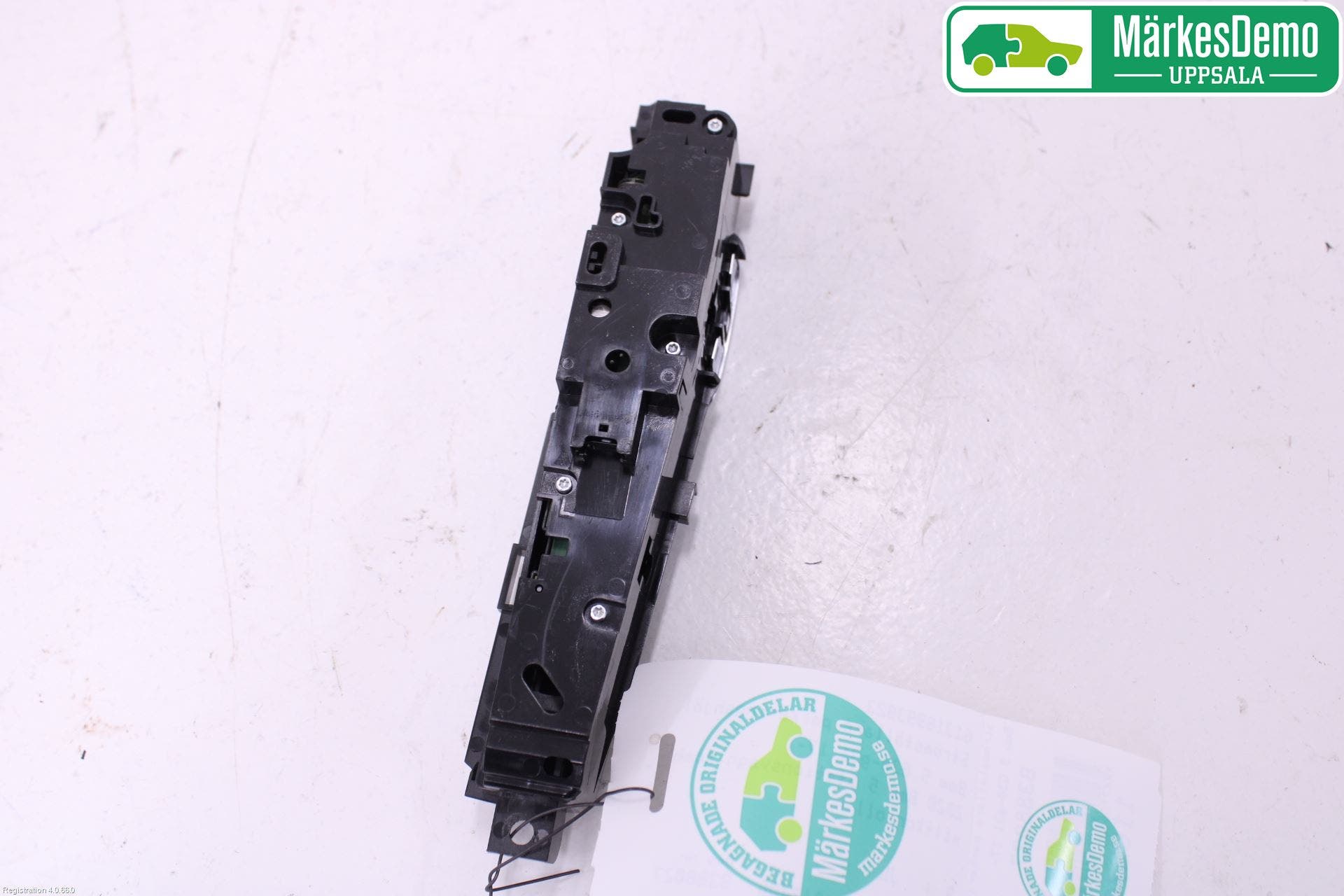 BMW 5 G30/G31/F90 17-23 Strömställare Parkeringshjälp