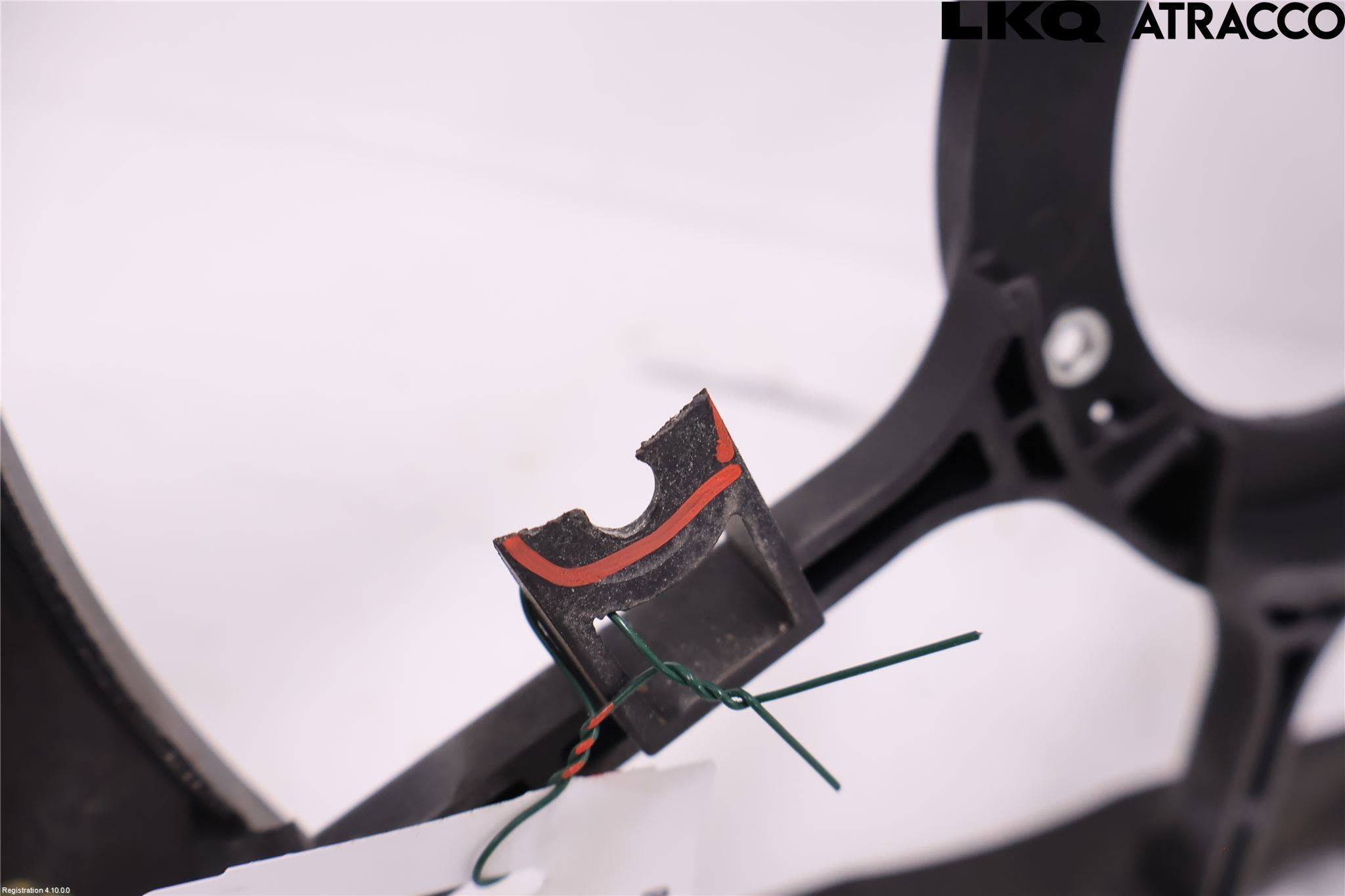 Toyota YARIS XP21 20- Kylfläktkåpa