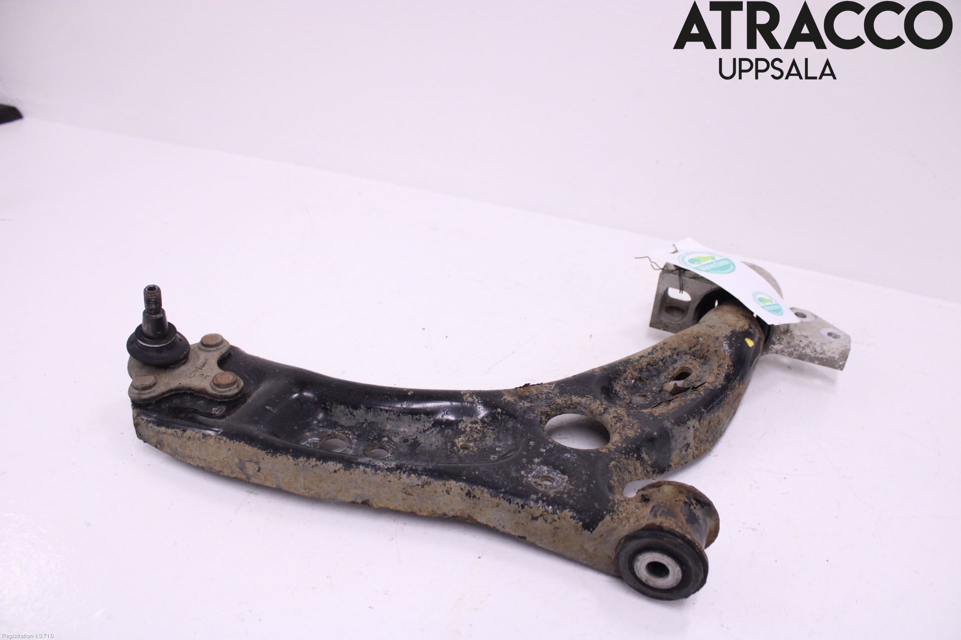 Volkswagen VW GOLF VI 09-13 Bärarm Fram Undre Hö