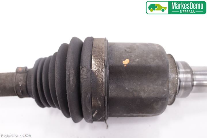 Suzuki SWIFT 11-16 Drivaxel Fram Vänster