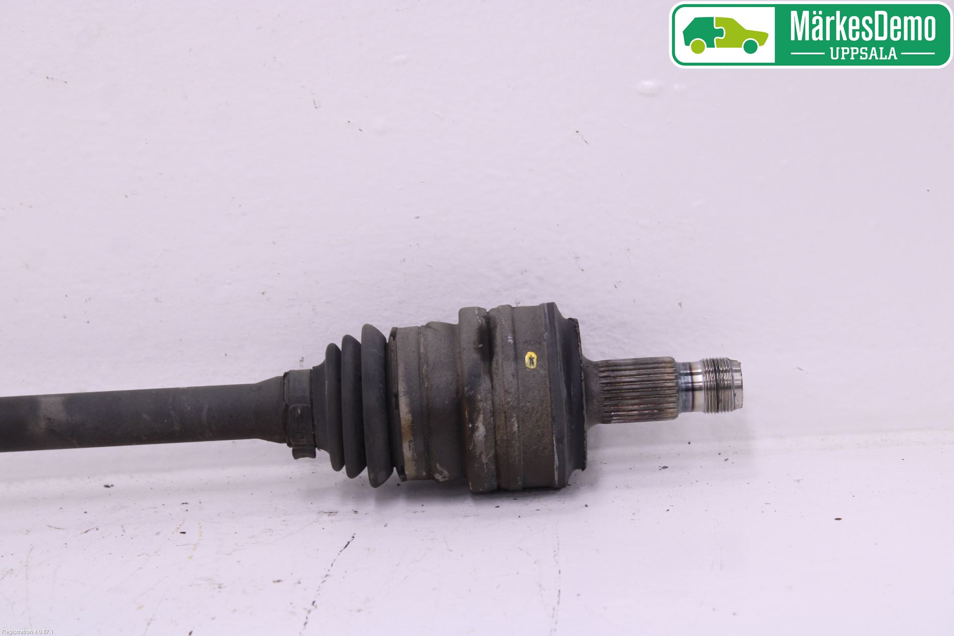 Mercedes-Benz MB C-KLASS (W205) 14-21 Drivaxel Bak Höger