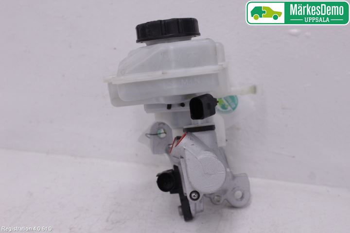 Volkswagen VW PASSAT 15-19 Broms Huvudcylinder