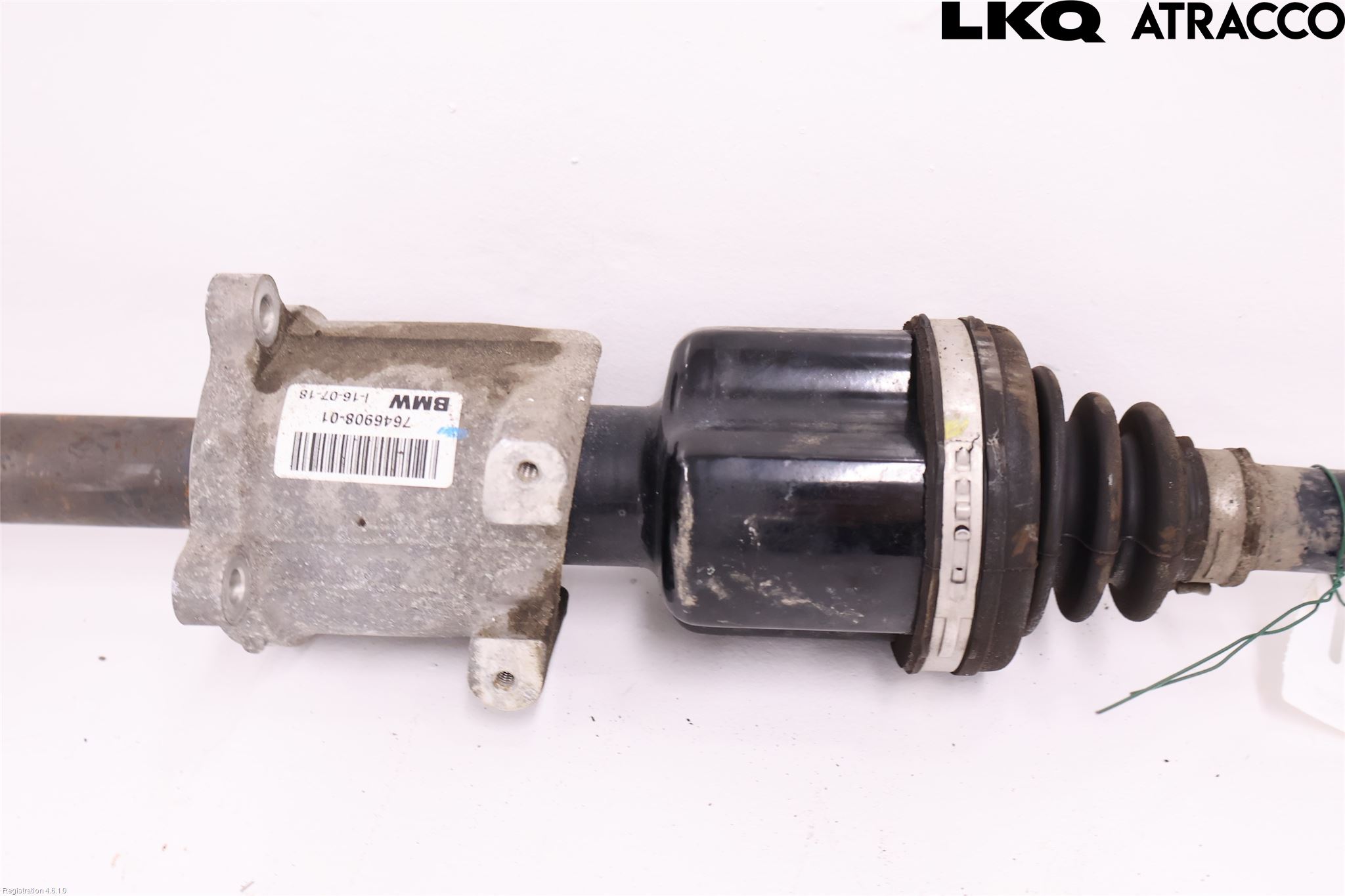 BMW X2 F39 18-23 Drivaxel Fram Höger