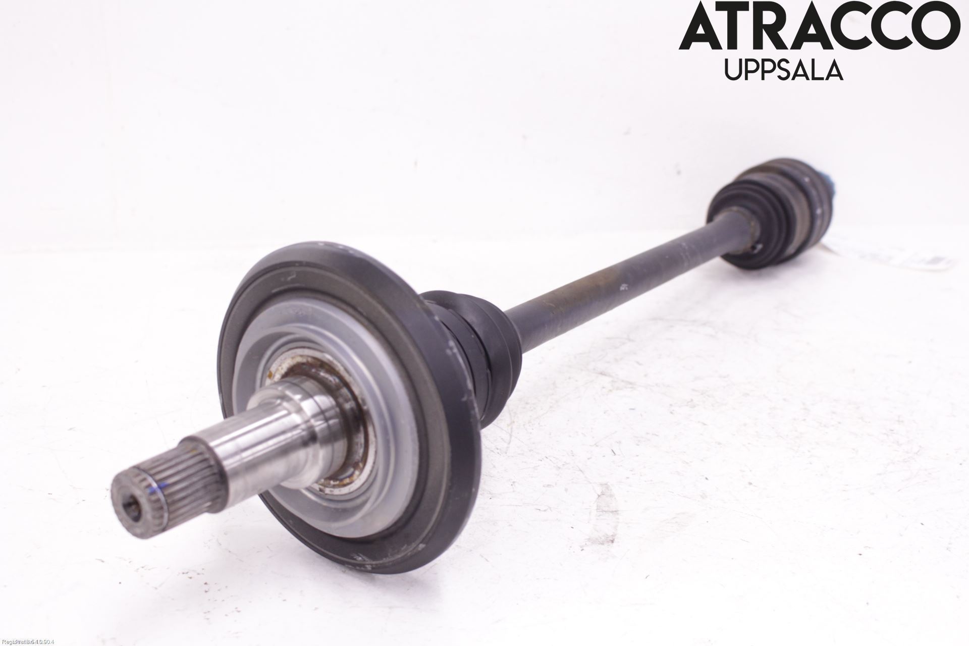 Mercedes-Benz MB C-KLASS (W205) 14-21 Drivaxel Bak Vänster
