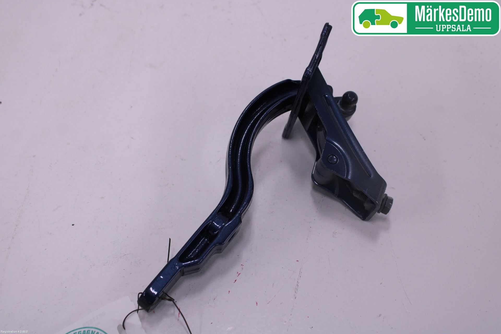 Saab 9-5 -05 Bakluckegångjärn Hö