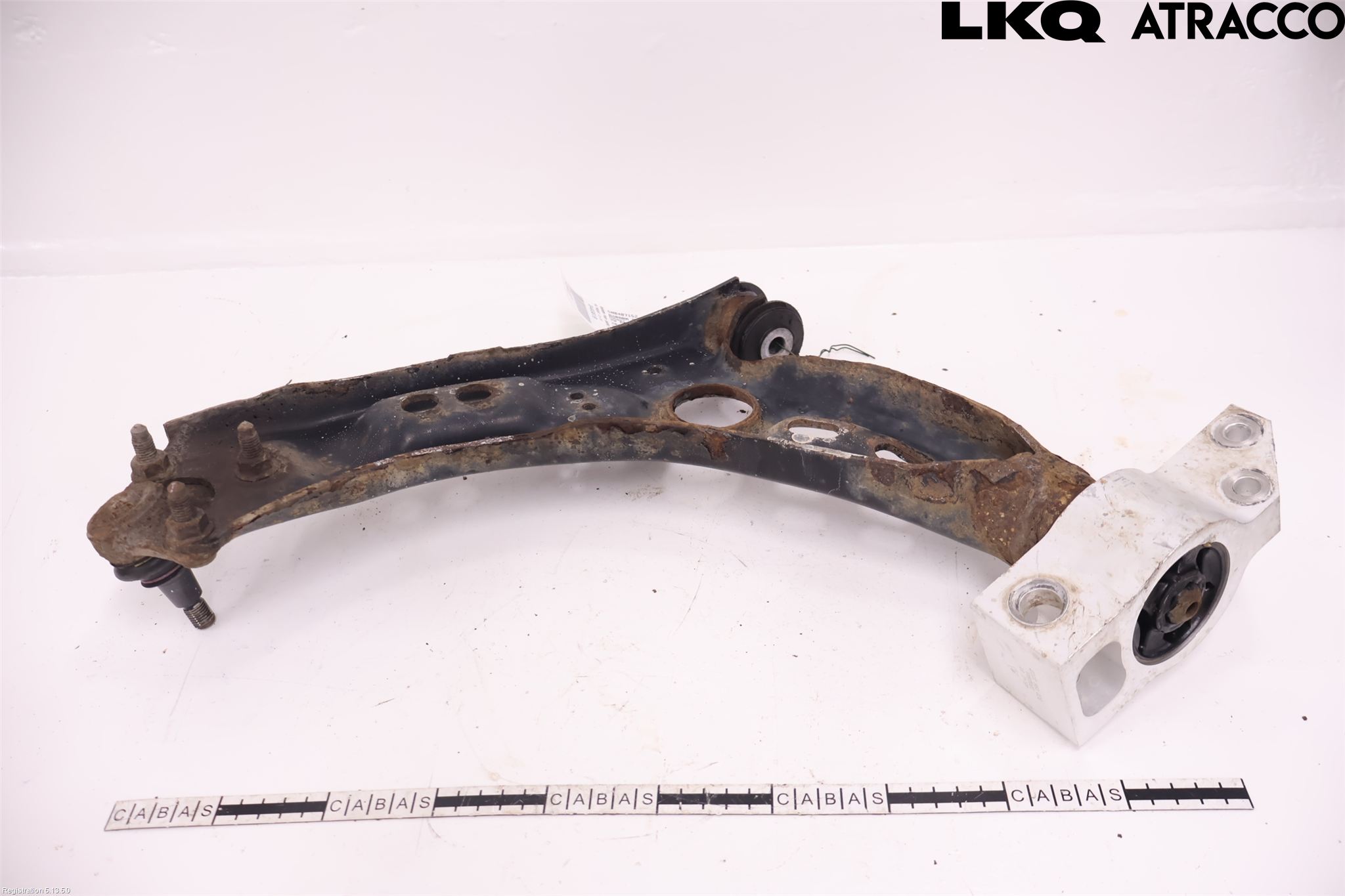 Volkswagen VW PASSAT 11-14 Bärarm Fram Undre Hö