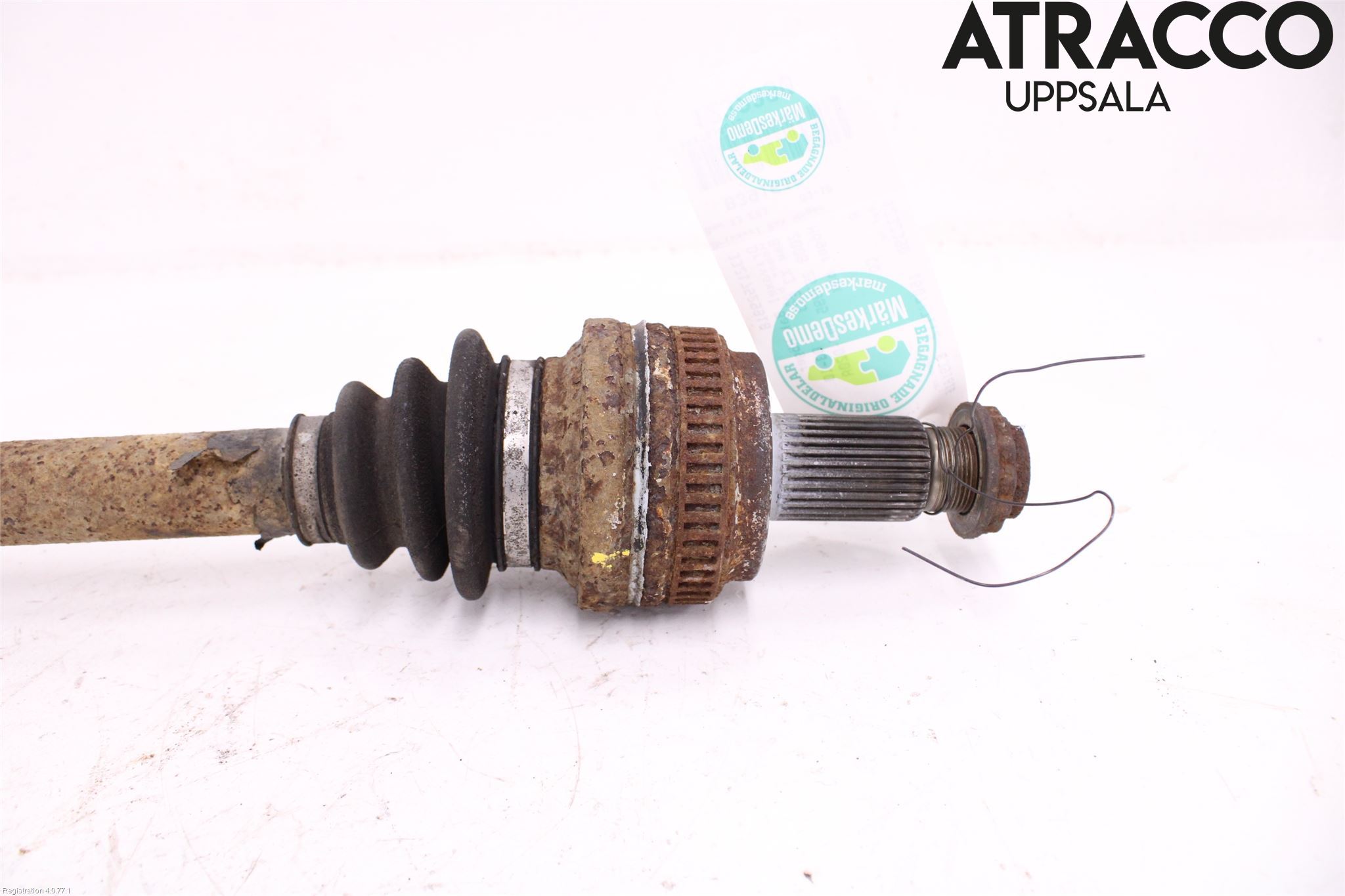 BMW X3 E83     03-10 Drivaxel Bak Höger