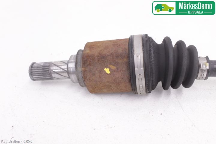 Nissan MICRA 11-16 Drivaxel Fram Höger