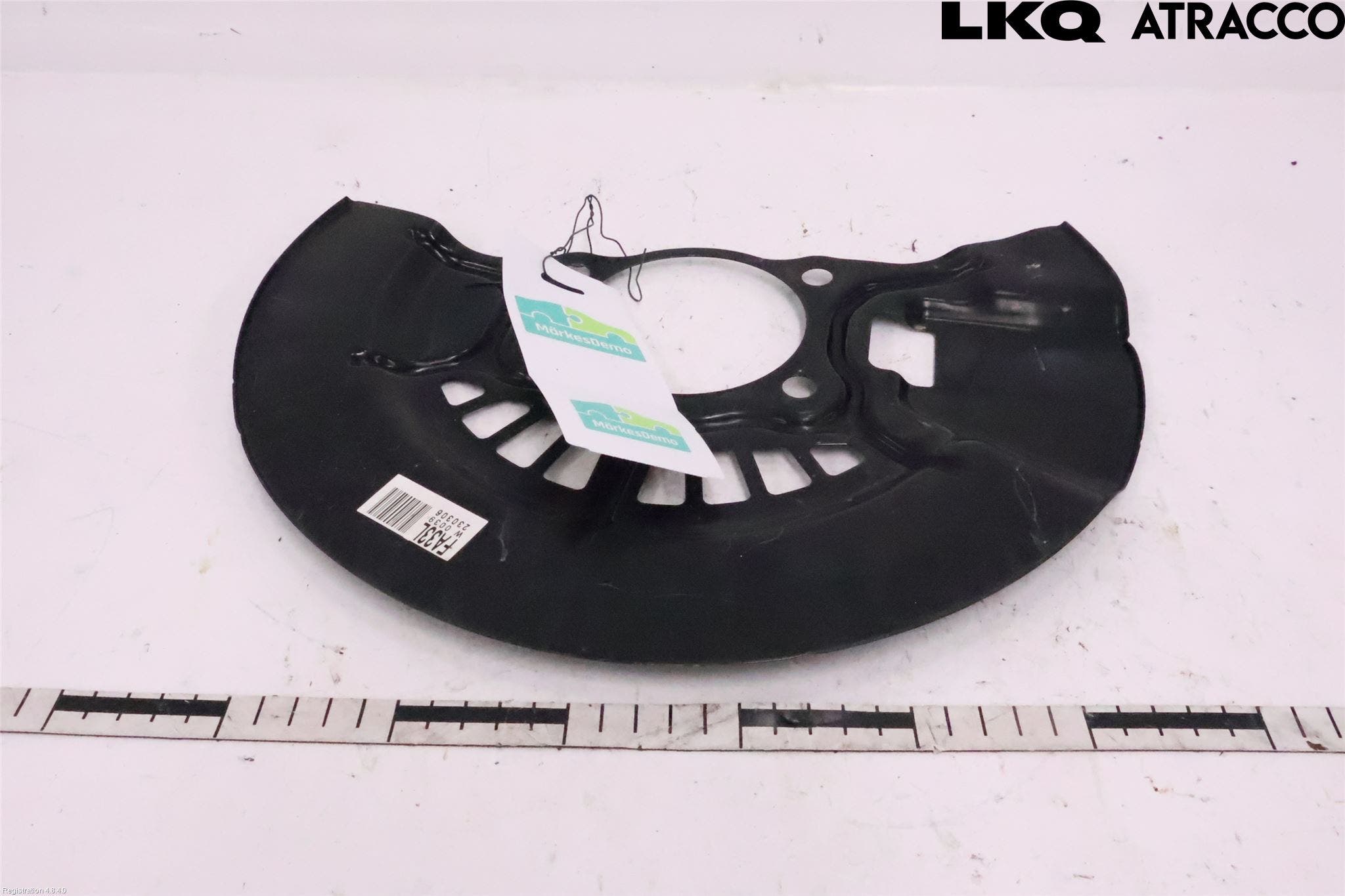 Toyota bZ4X EA10 22- Bromssköld Fram