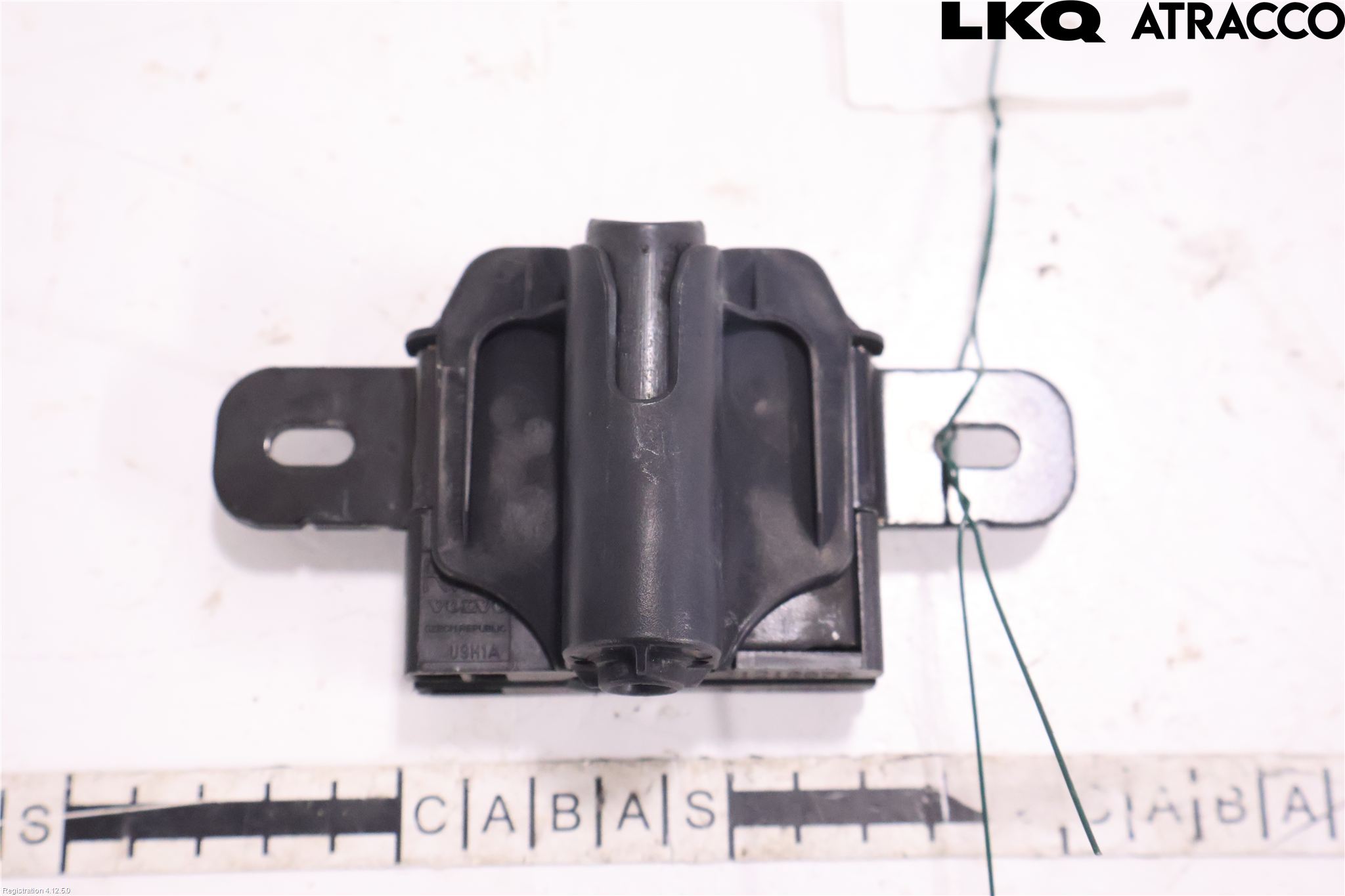 Volvo V60 11-13 Huvlås