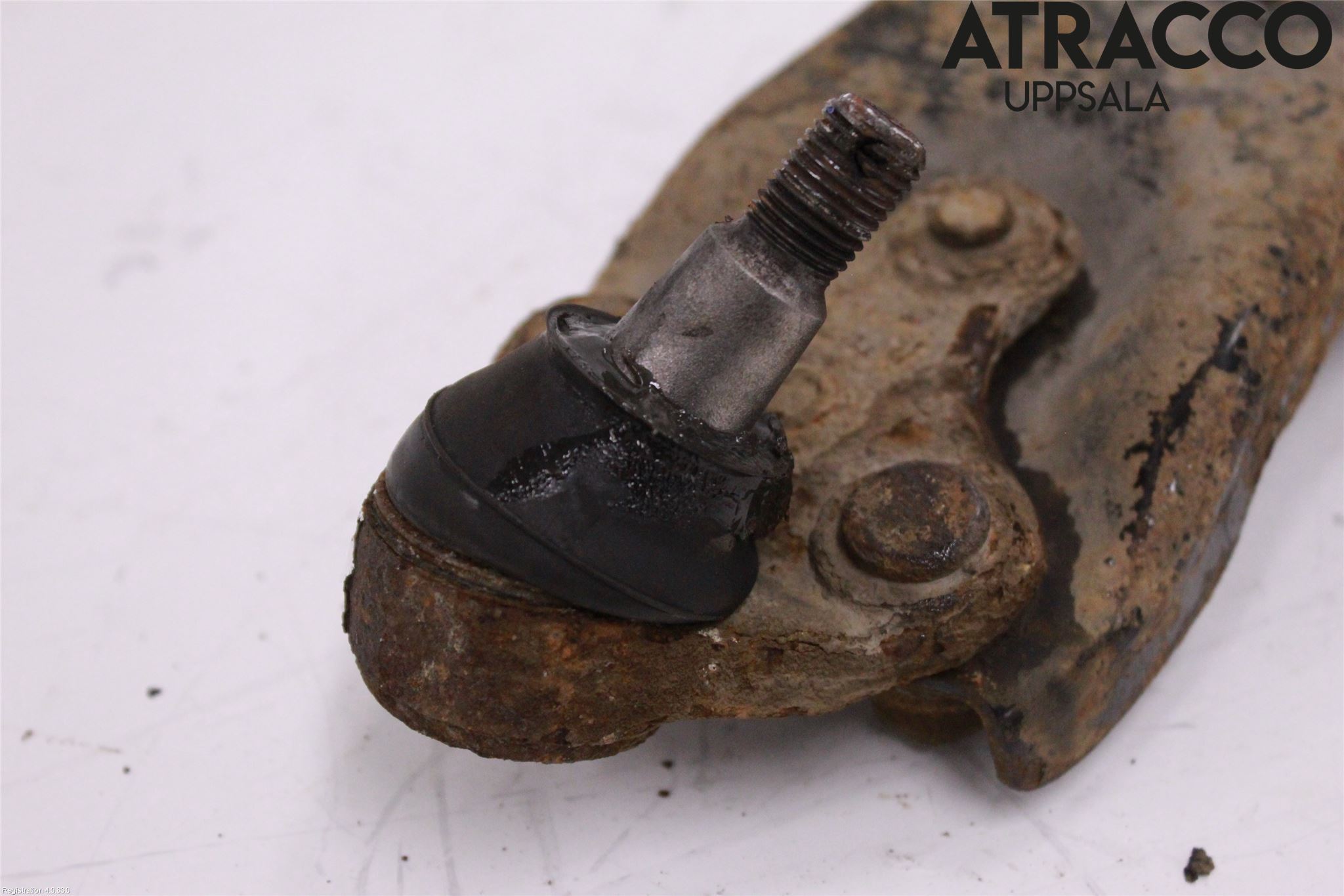 Toyota AURIS 10-12 Bärarm Fram Undre Vä