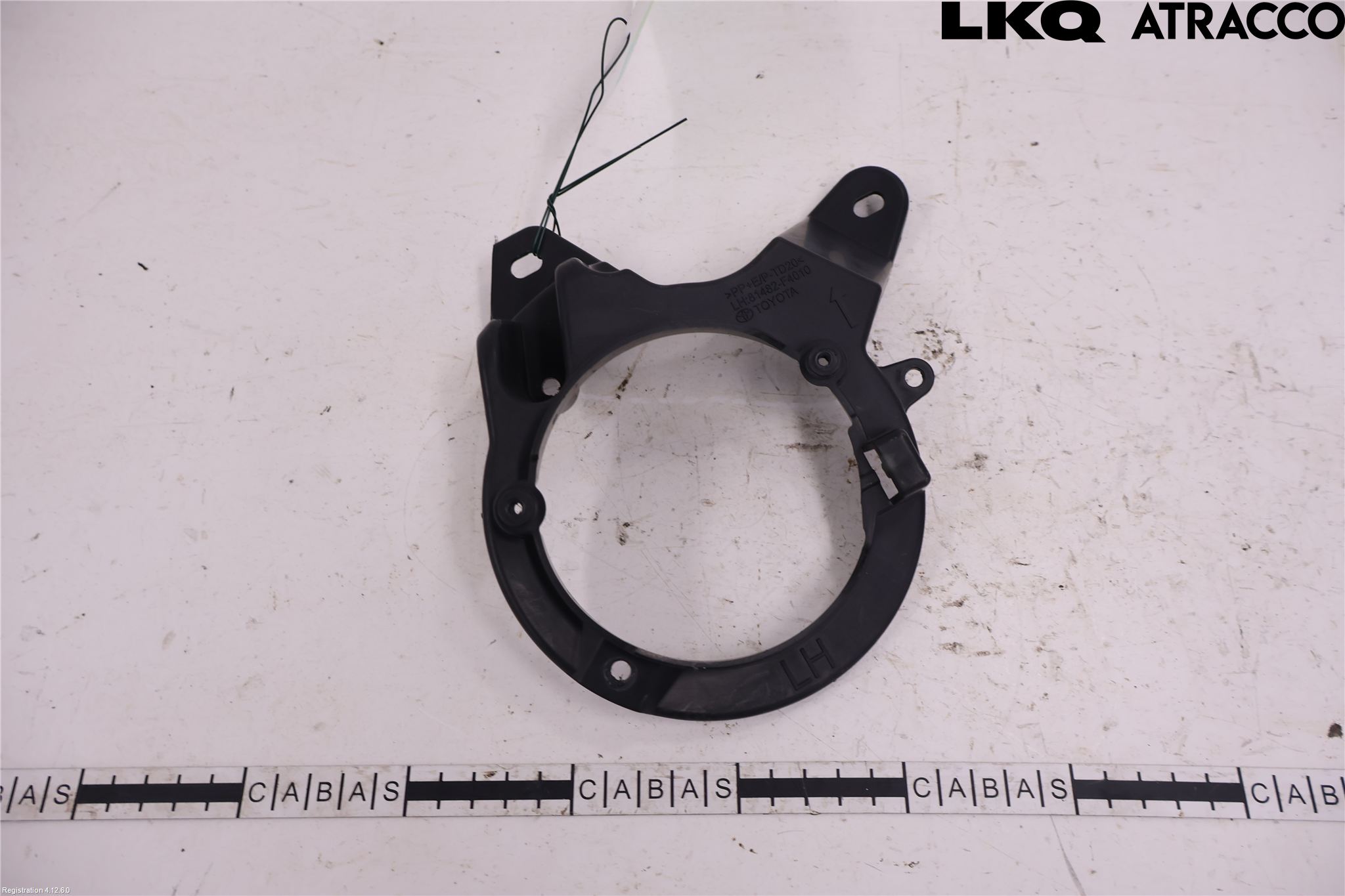 Toyota C-HR 16-23 Dimljussarg Fram