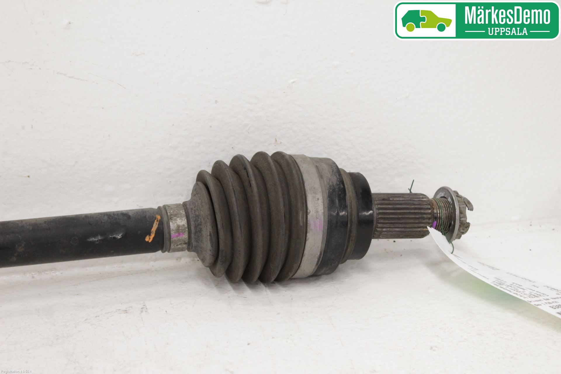 BMW 1 F20/F21 11-19 Drivaxel Bak Vänster