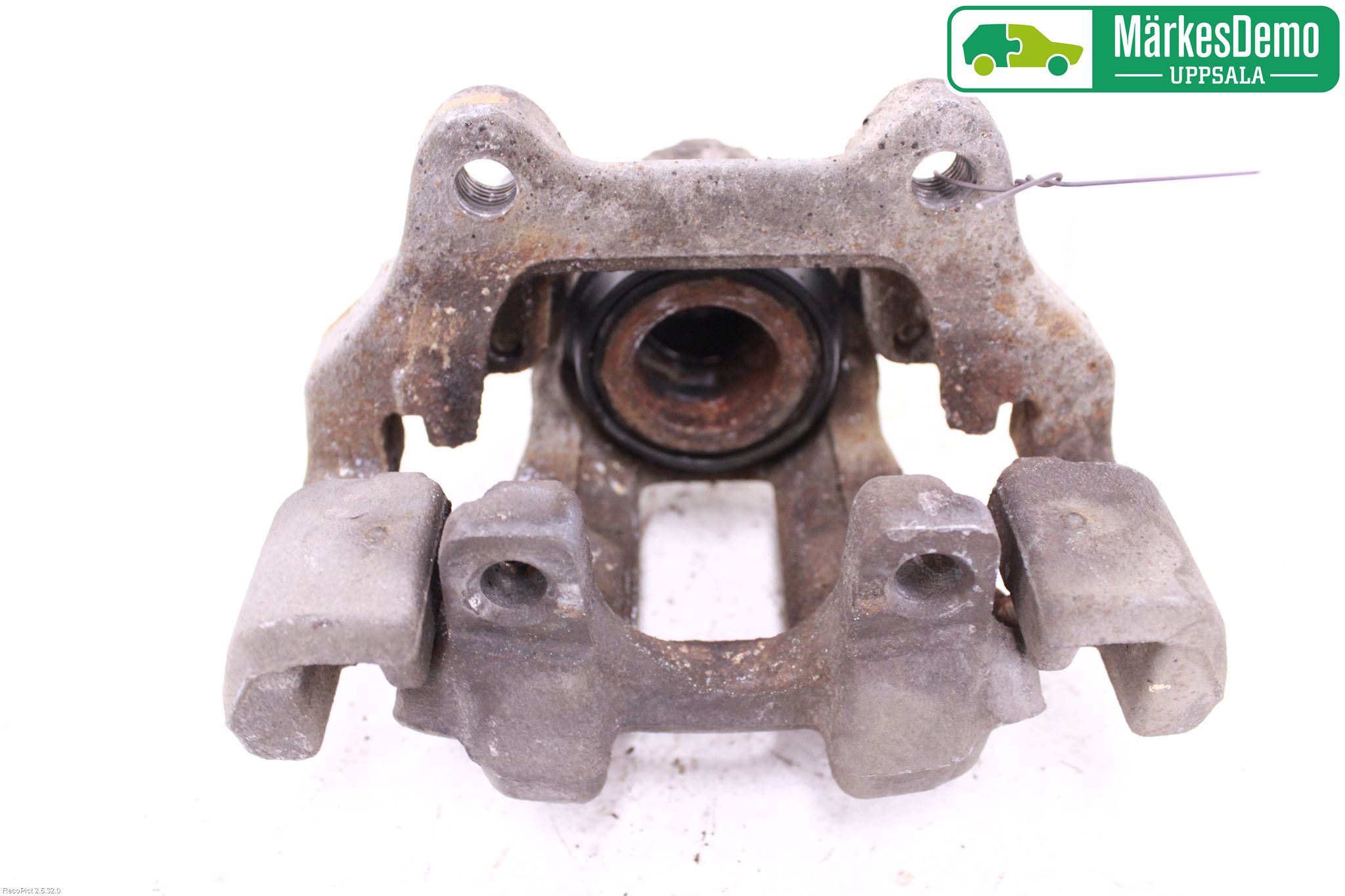 BMW 3 F30/F31/F80 12-19 Bromsok Bak Vänster