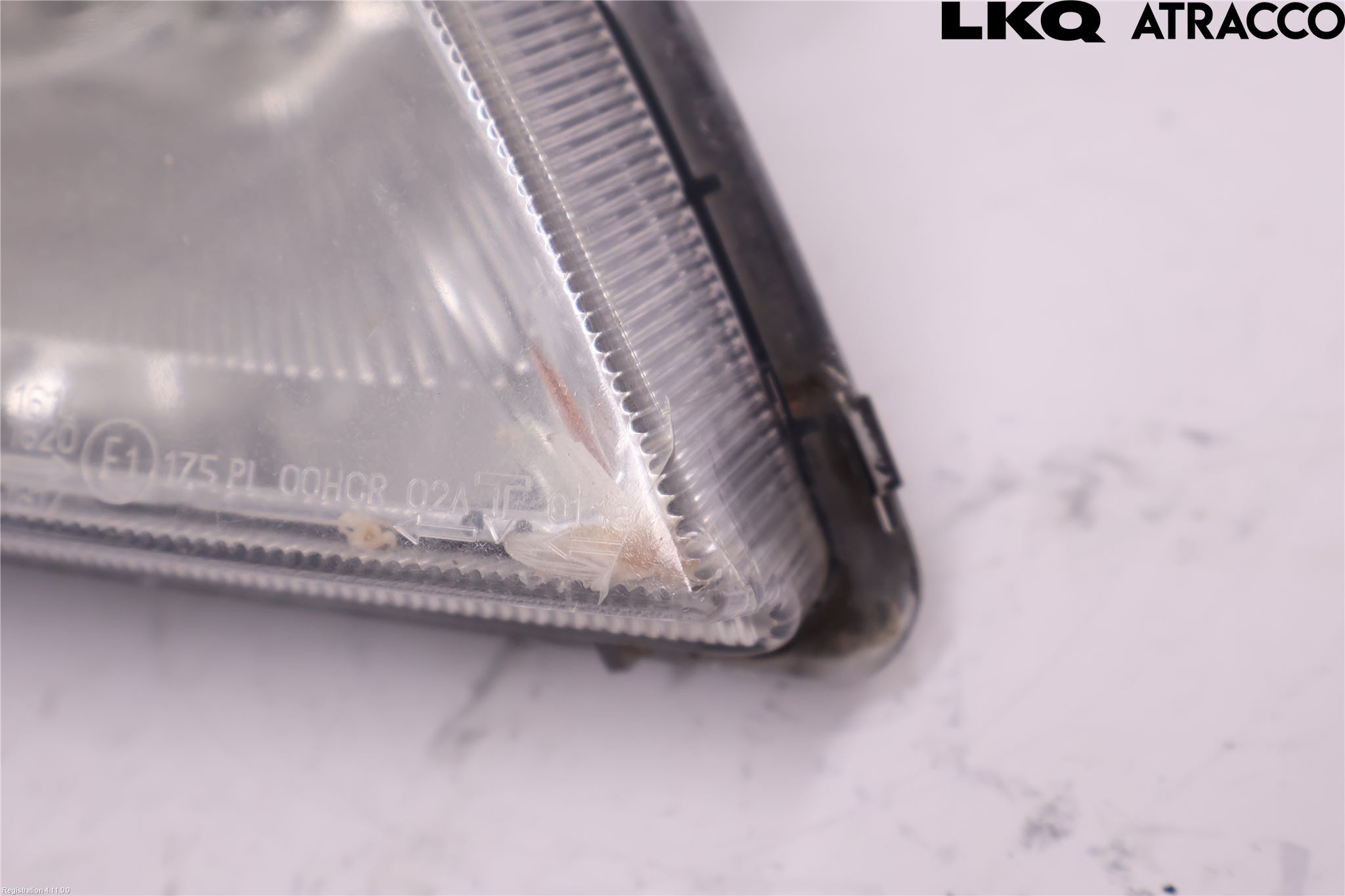 Mitsubishi COLT   04-08 Strålkastare Höger