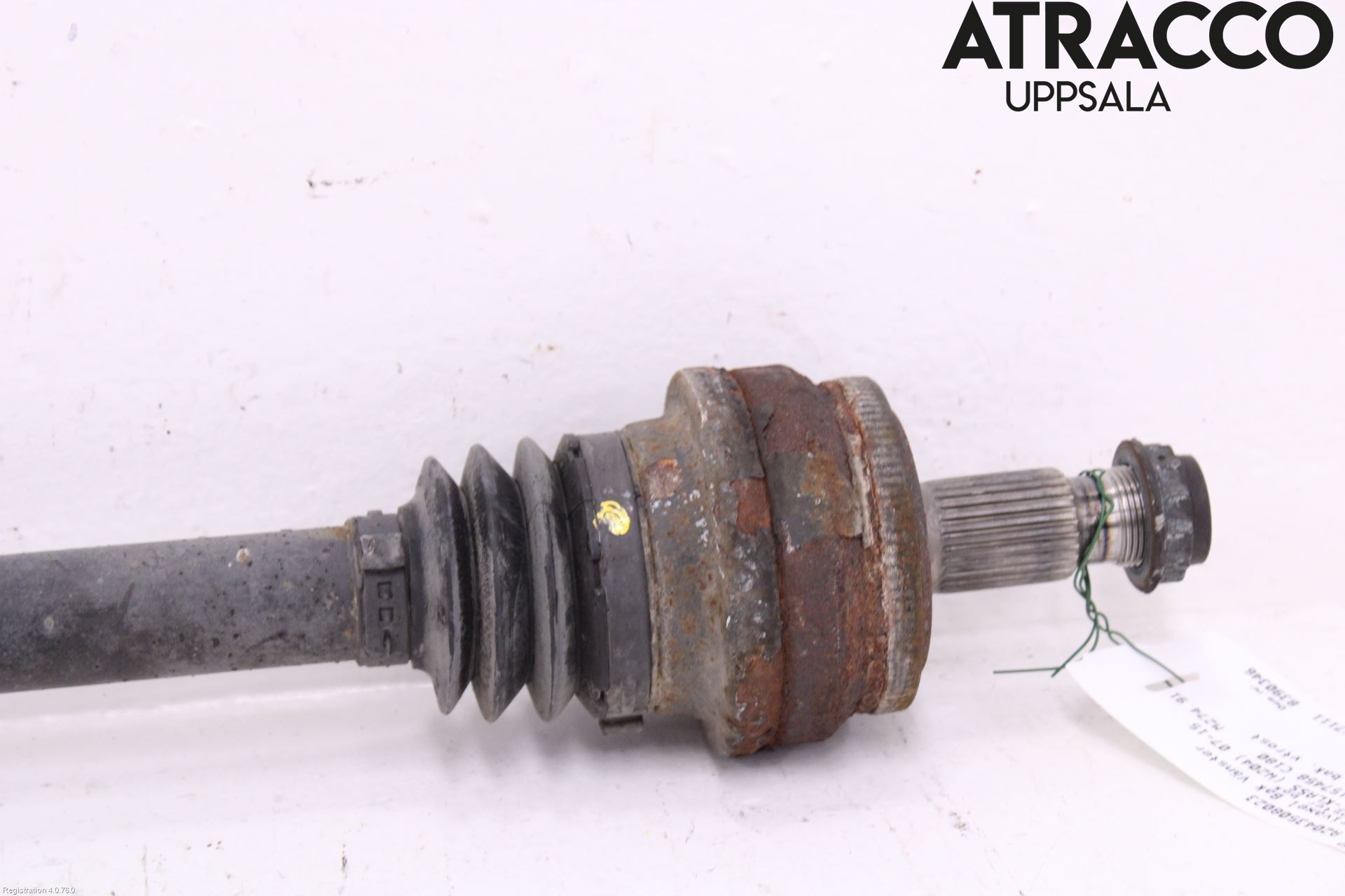 Mercedes-Benz MB C-KLASS (W204) 07-15 Drivaxel Bak Vänster