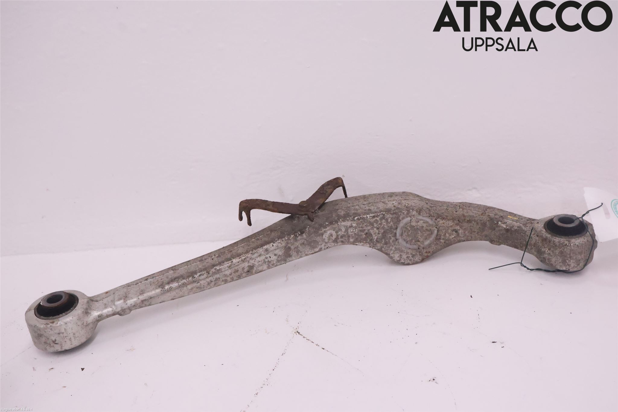 Renault KADJAR 15- Bärarm Bak Övre Höger