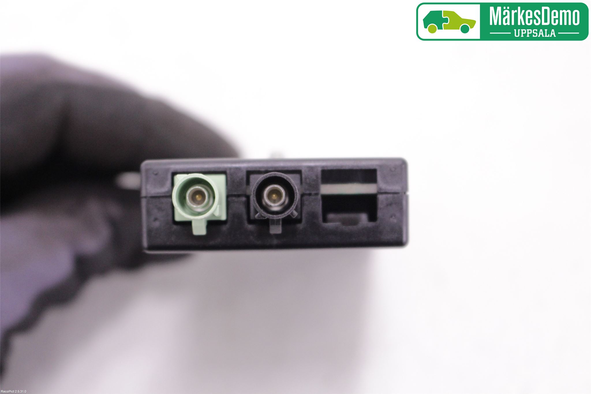 BMW 3 G20/G21/G80/G81 19- Antennförstärkare