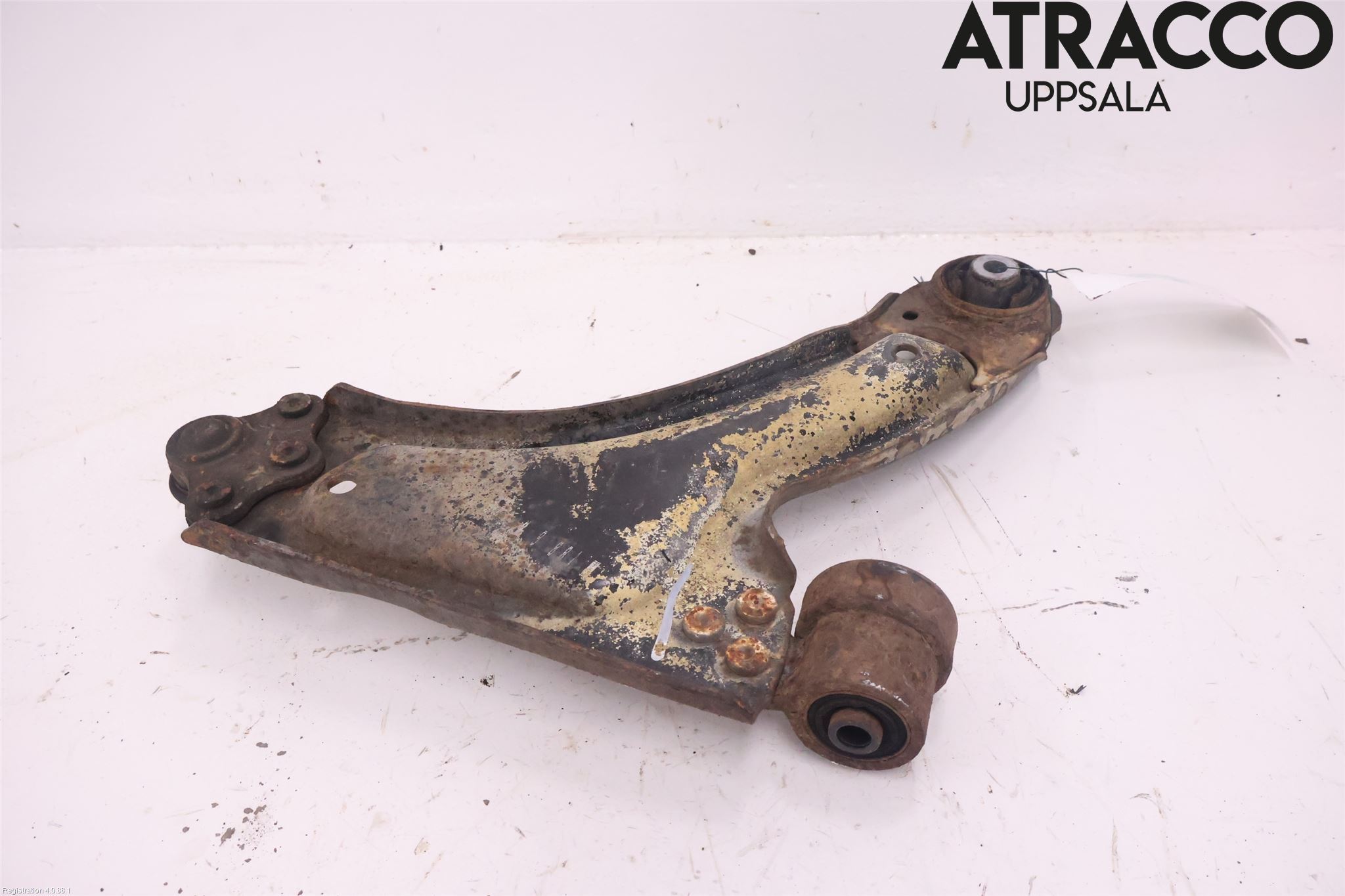 Opel TIGRA Bärarm Fram Undre Vä