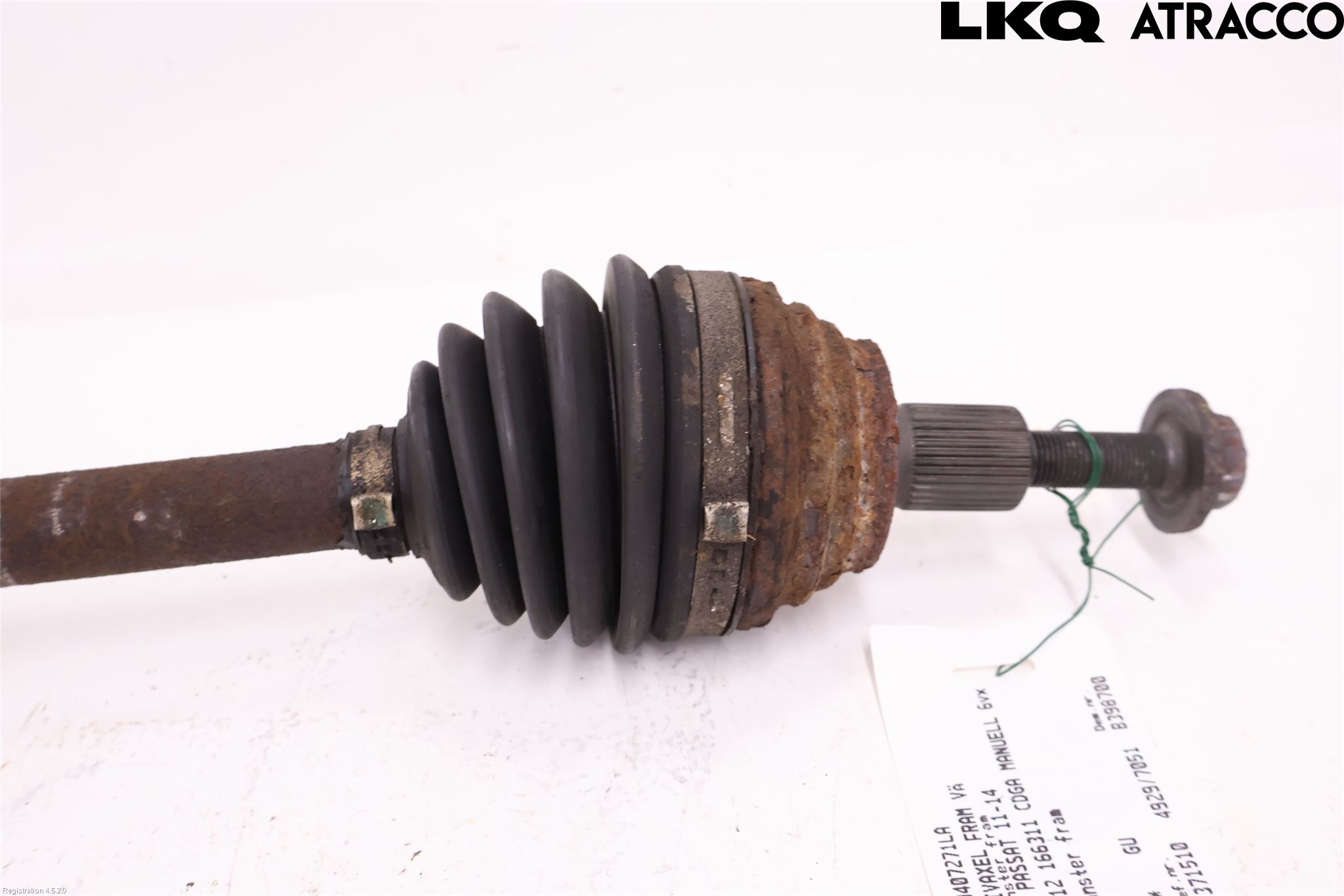 Volkswagen VW PASSAT 11-14 Drivaxel Fram Vänster