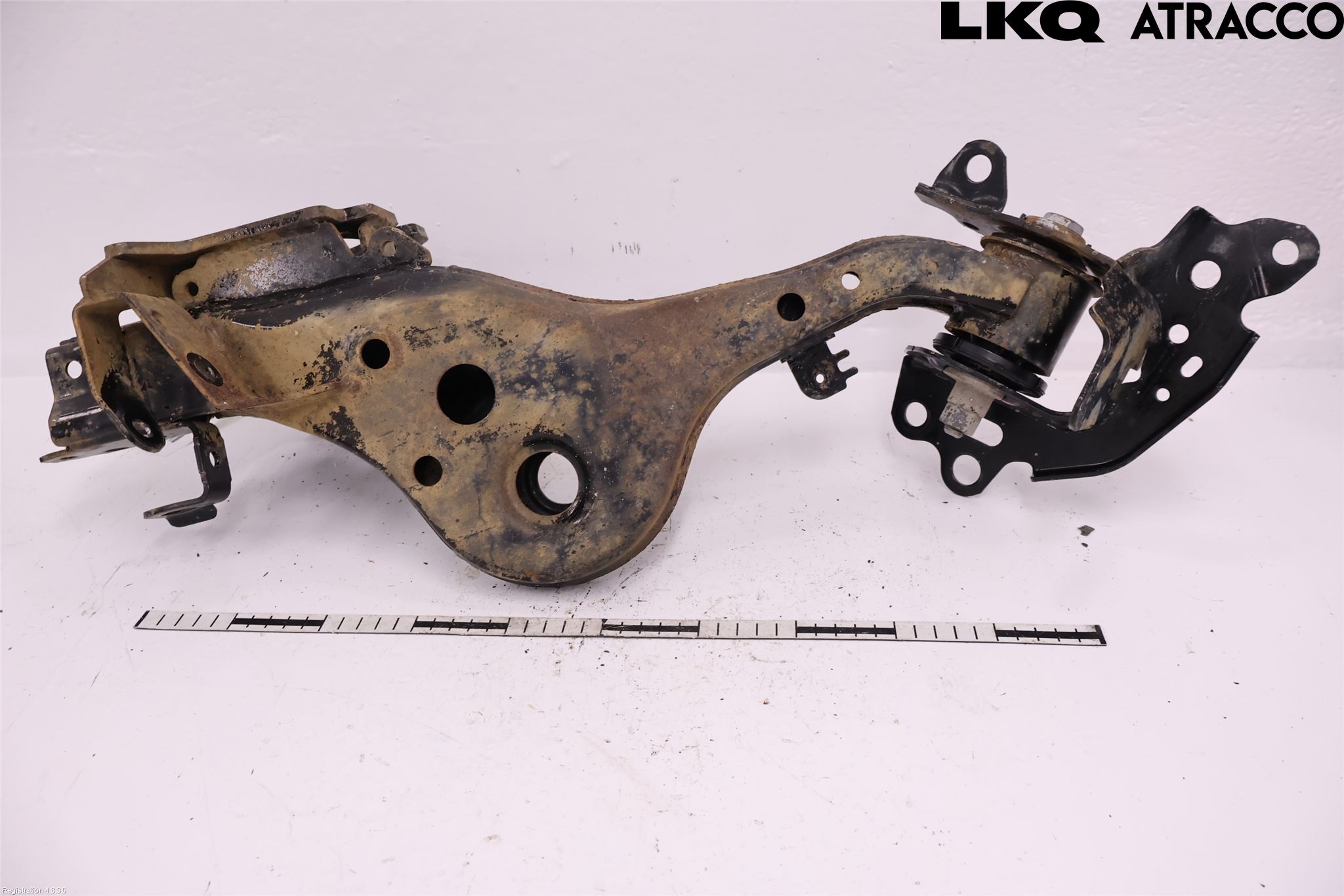 Toyota YARIS CROSS XP21 21- Hjullagerhus-Spindel Hö B