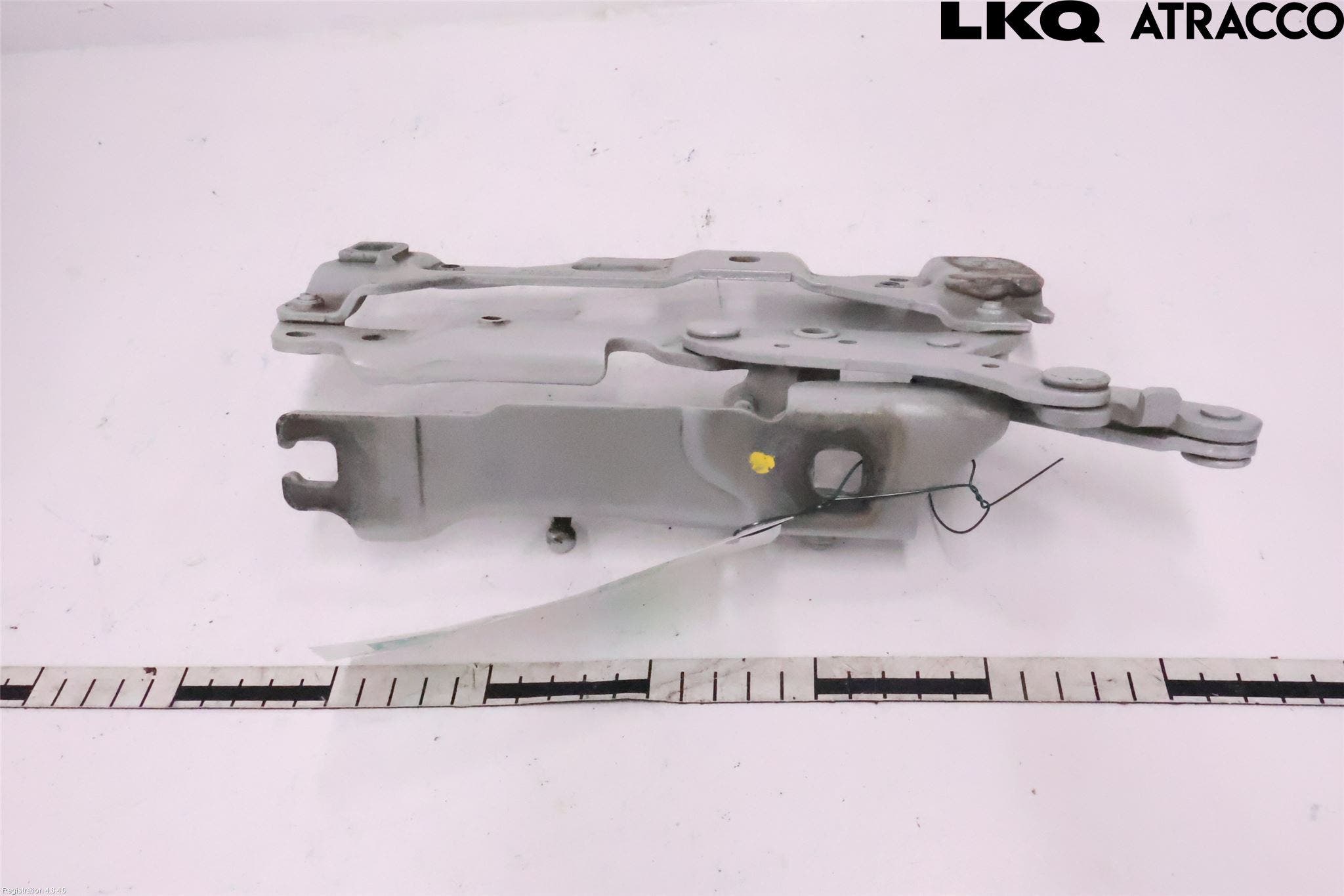 BMW 7 F01/02/03/04 09-15 Huvgångjärn