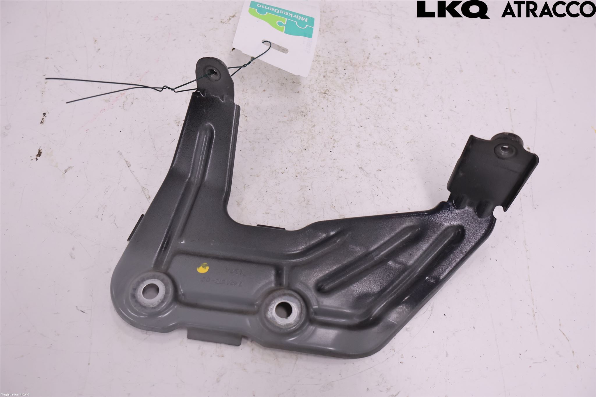 BMW iX3 G08 21- Skärmfäste Fram Hö