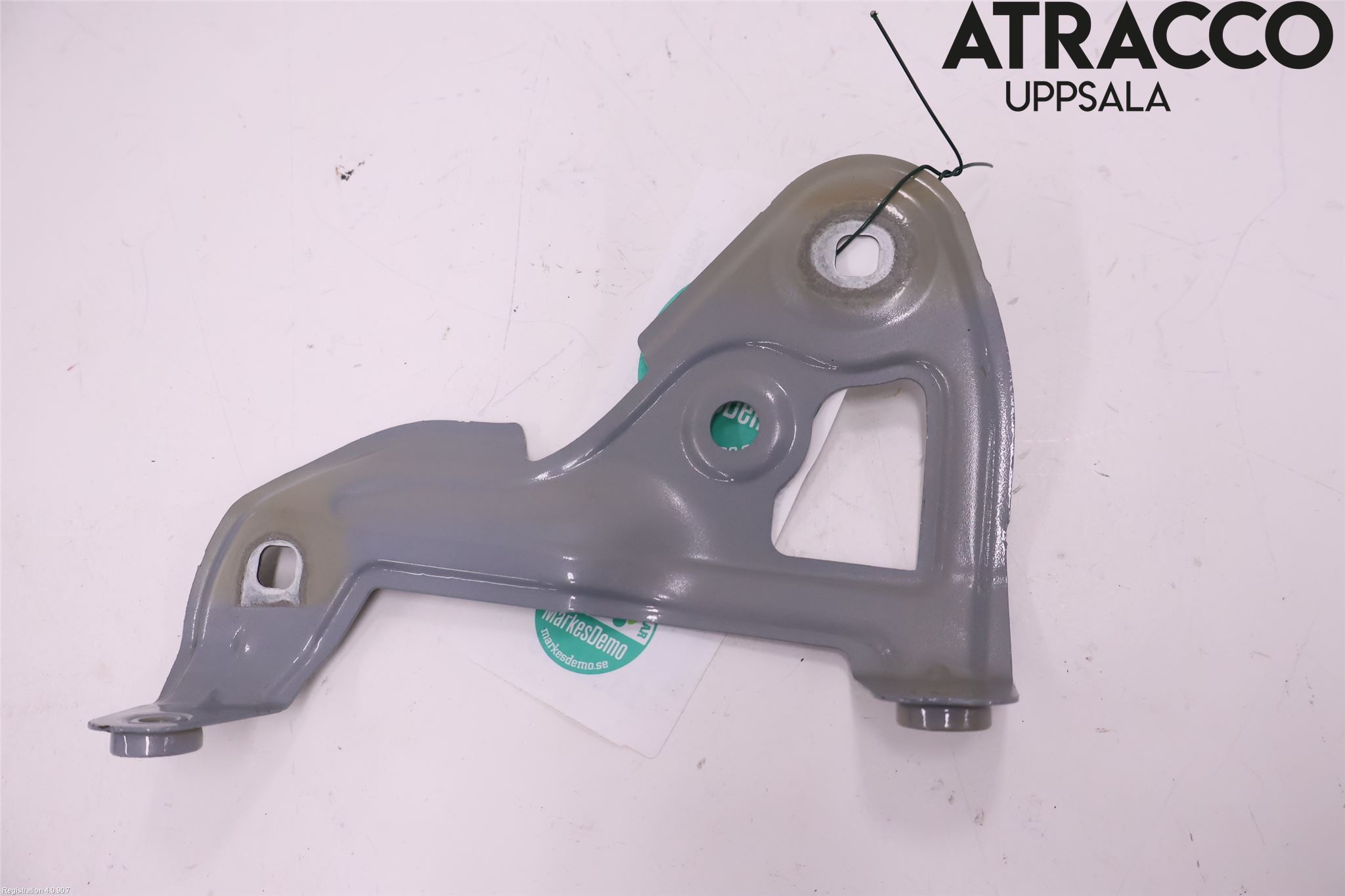BMW 3 G20/G21/G80/G81 19- Skärmfäste Fram Hö