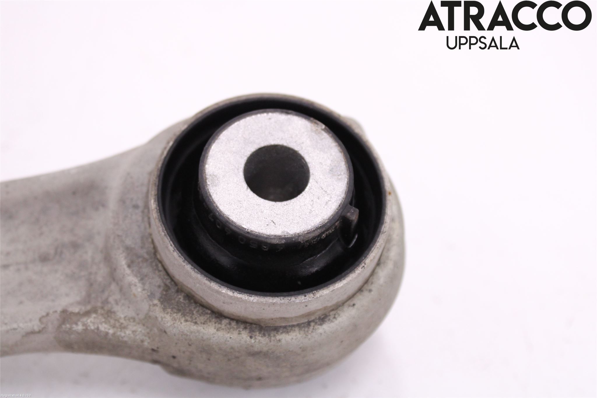 BMW 5 F10/F11/F18 09-17 Bärarm Fram Undre Hö