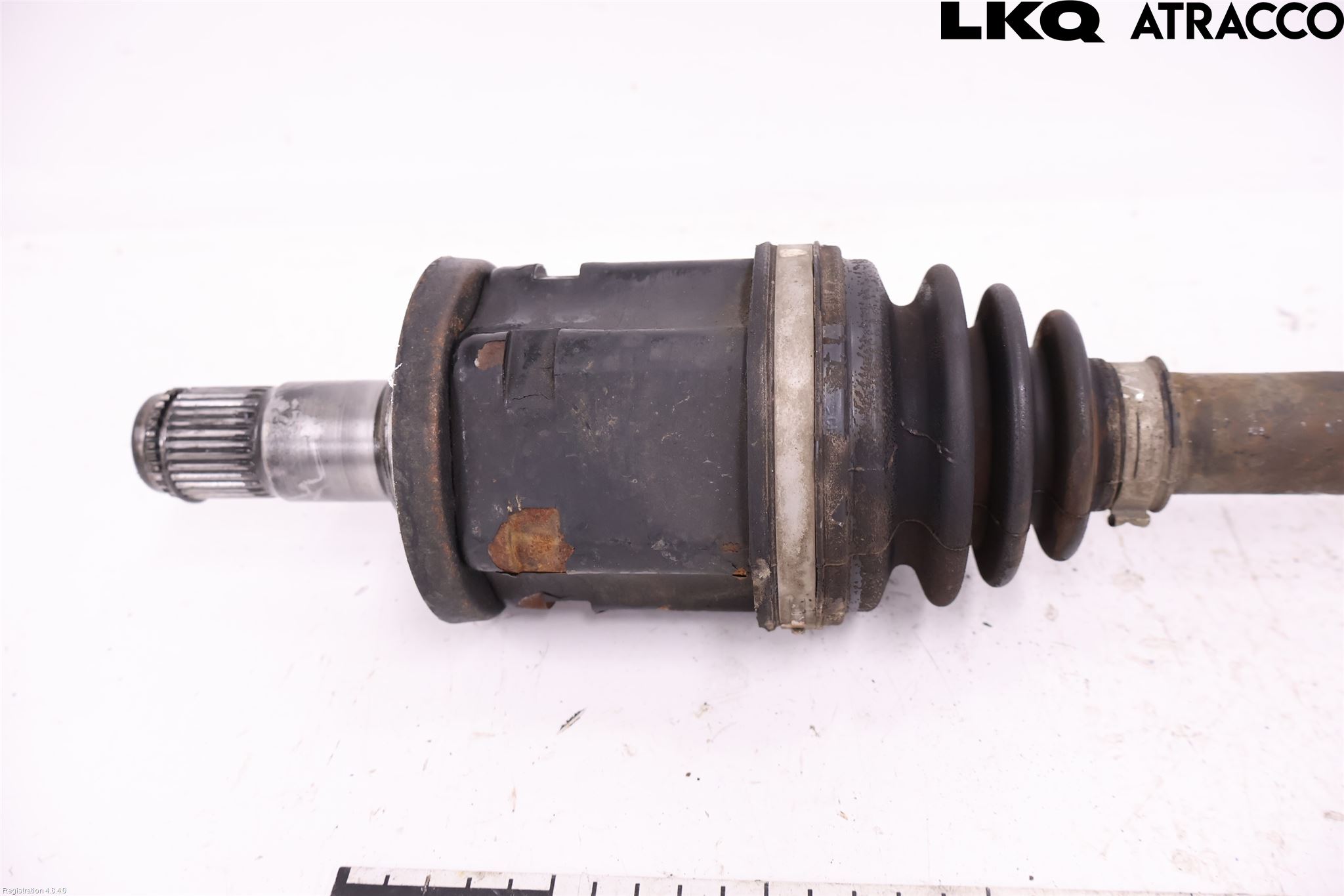 Toyota HILUX 16- Drivaxel Fram Höger