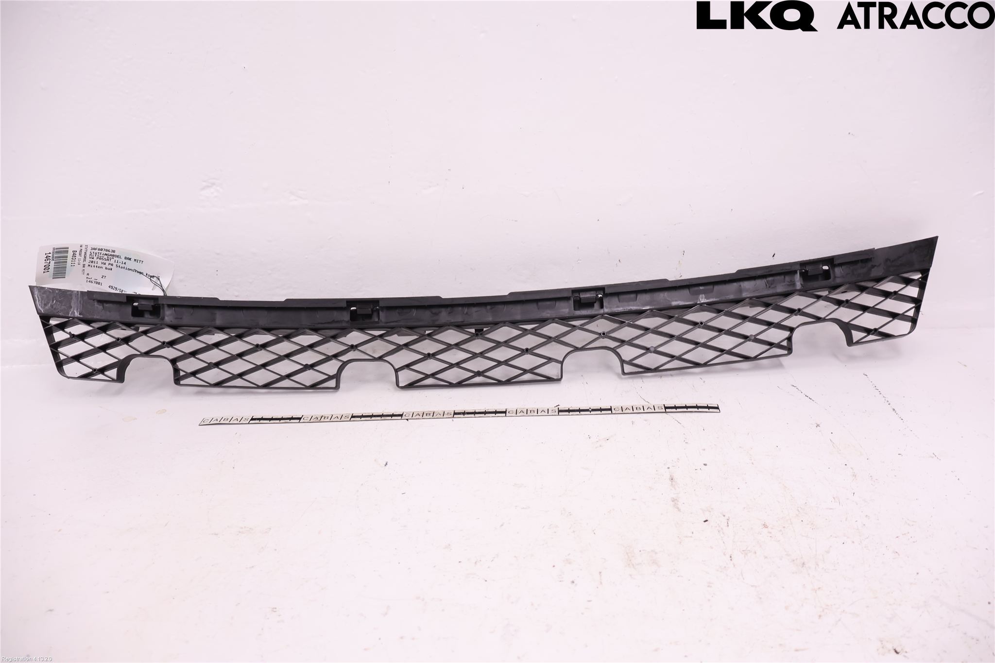 Volkswagen VW PASSAT 11-14 Stötfångardel Bak Mitt